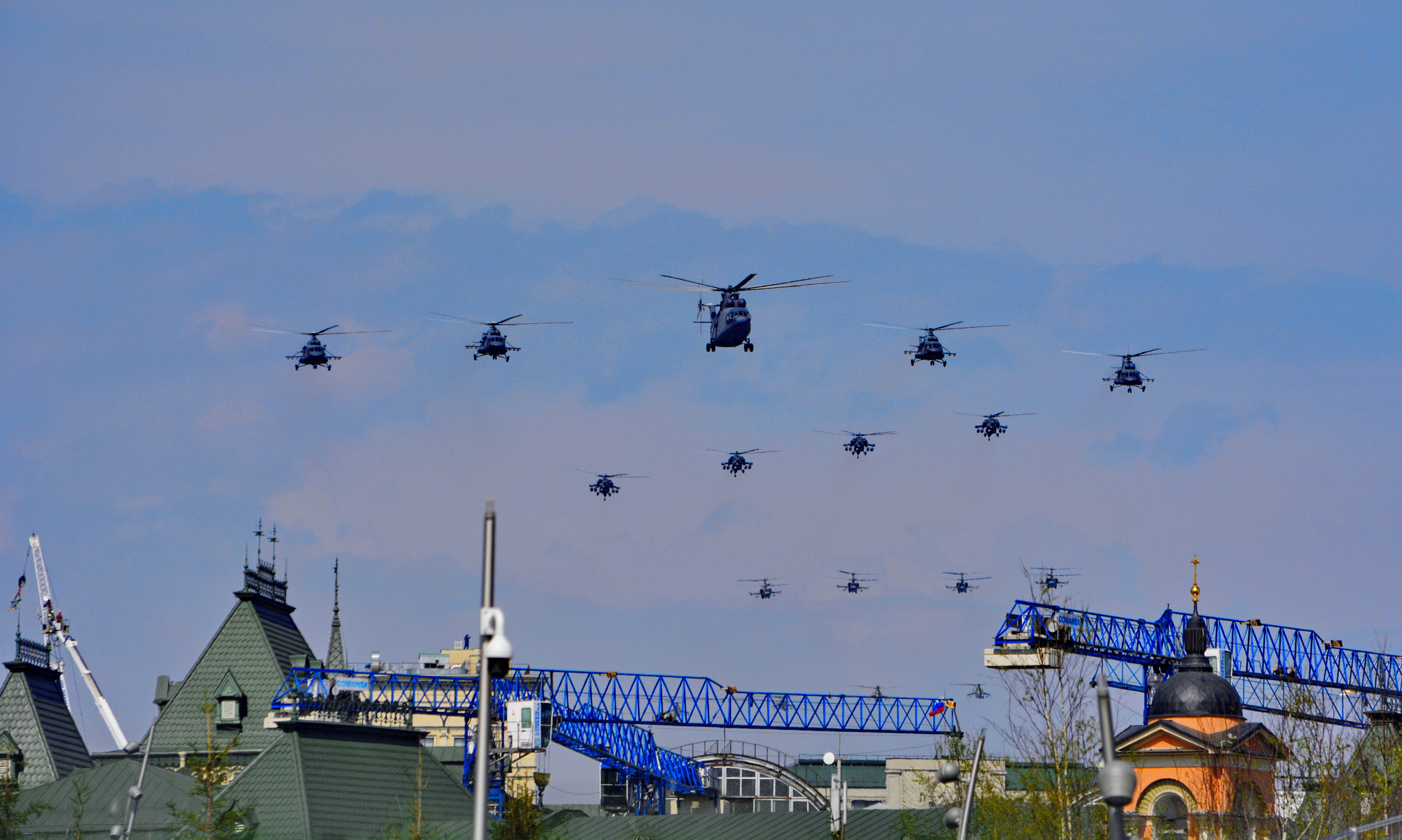 Nikon AF-S DX Nikkor 55-300mm F4.5-5.6G ED VR sample photo. Helicopters fly over the red square photography