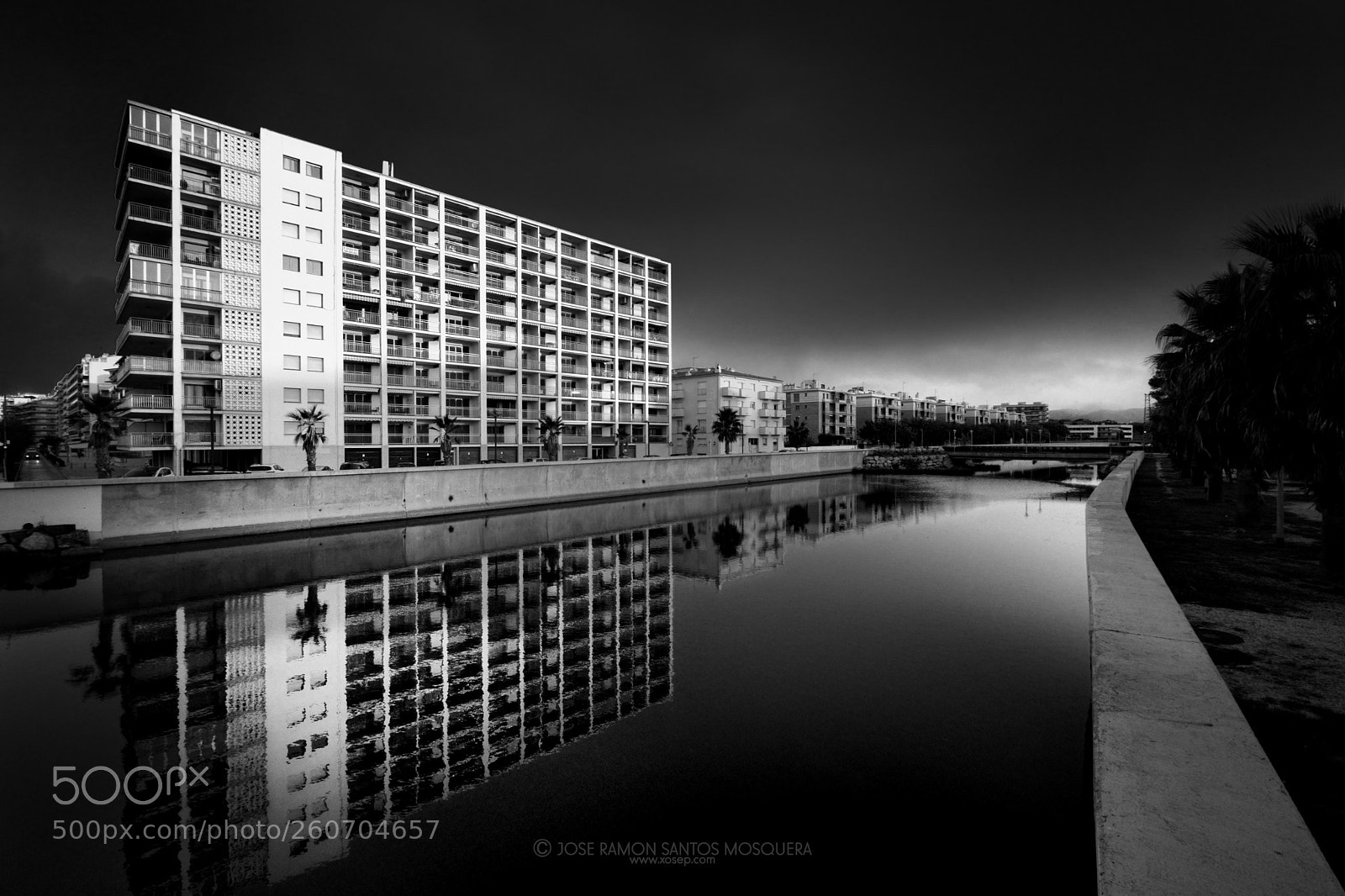 Fujifilm X-T2 sample photo. Architecture in b+w 141 photography