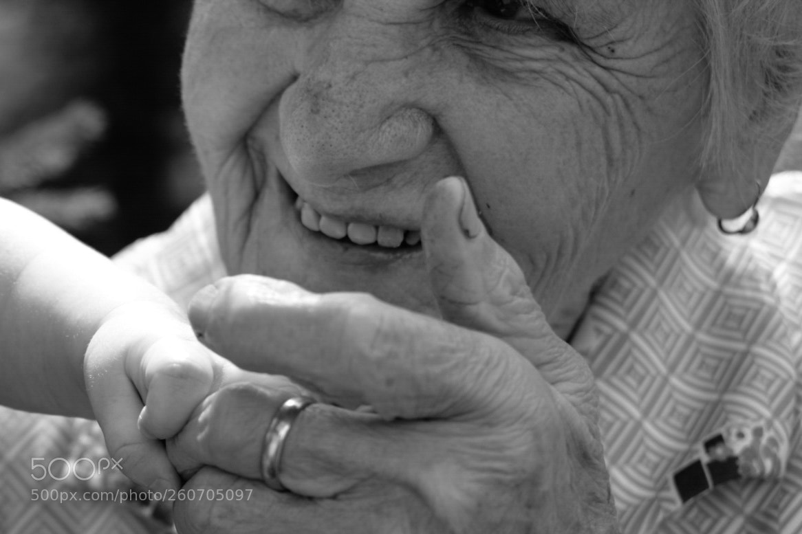 Nikon D5300 sample photo. Great grandma's love photography