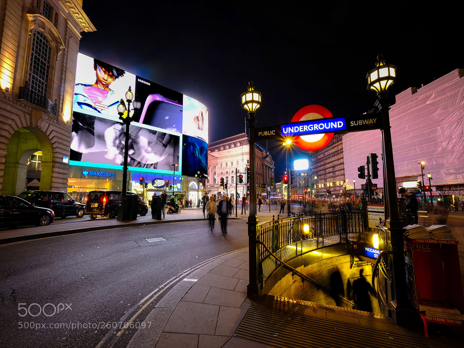 Fujifilm X-T20 sample photo. Piccadilly circus photography
