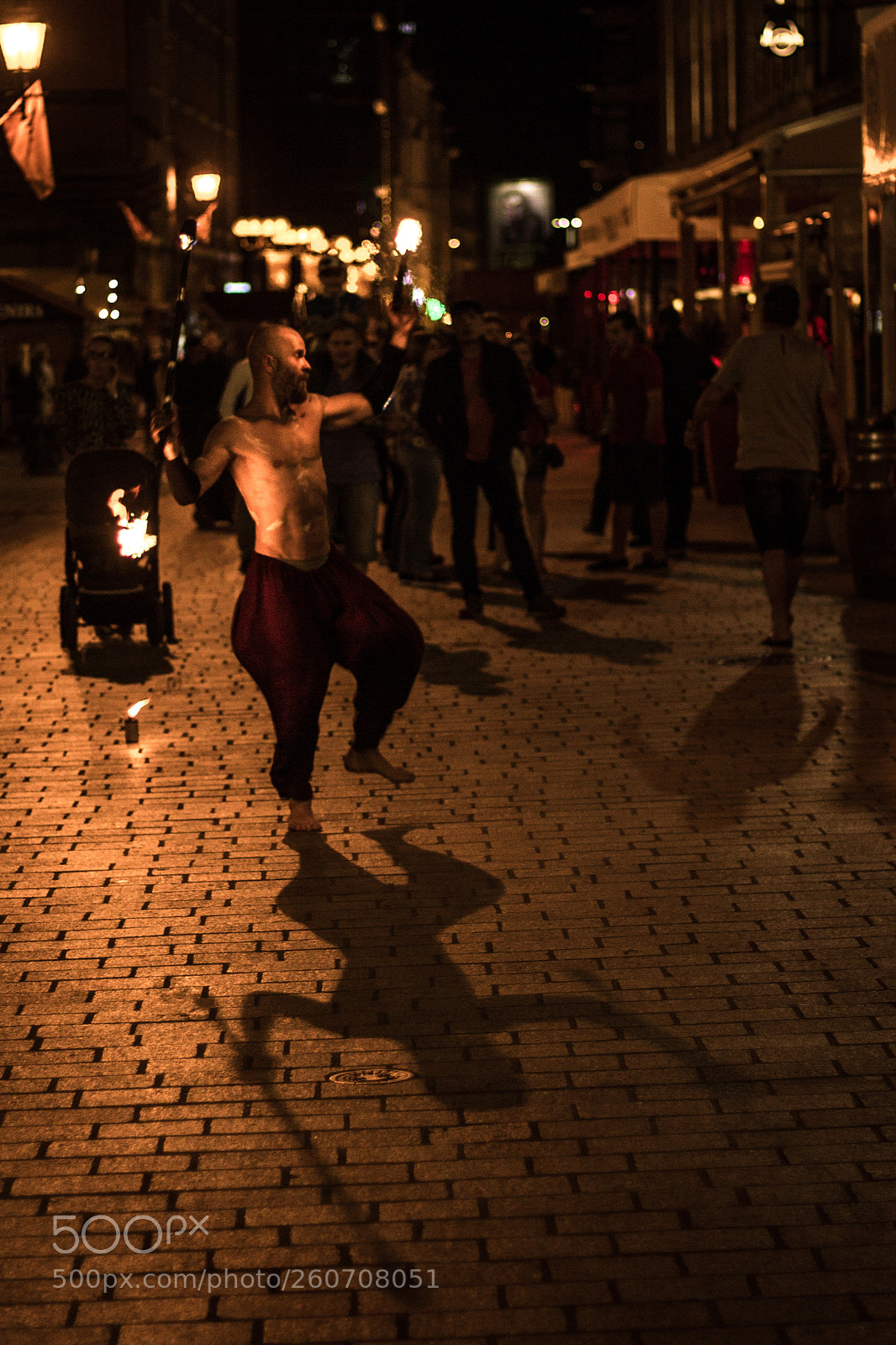 Canon EOS 600D (Rebel EOS T3i / EOS Kiss X5) sample photo. Street performance photography