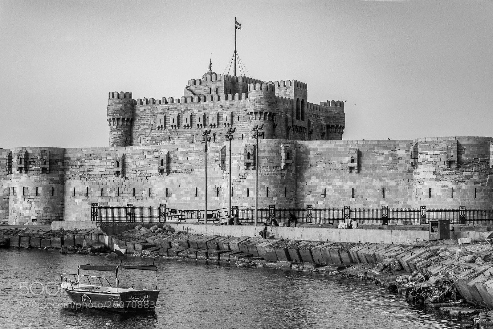 Canon EOS 80D sample photo. Qaitbay castle in black photography