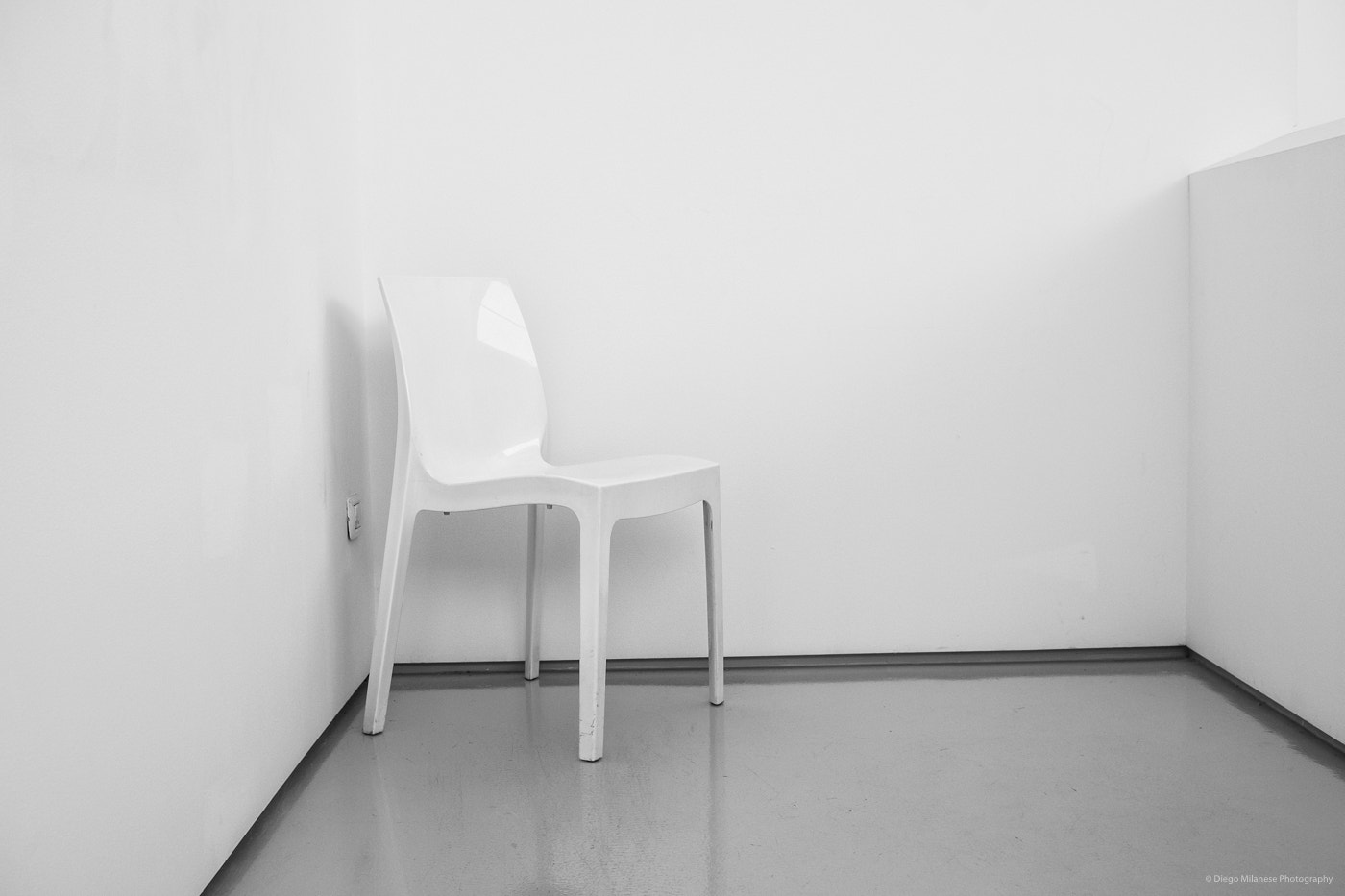 Fujifilm X-E1 sample photo. White chair photography