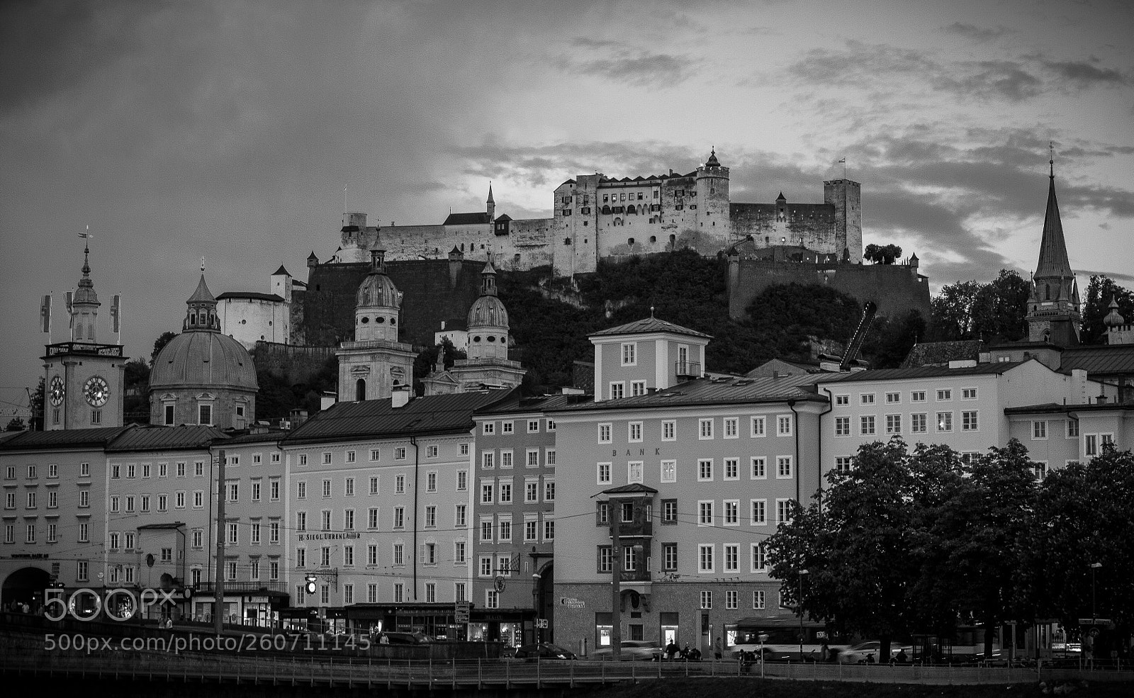 Canon EOS 450D (EOS Rebel XSi / EOS Kiss X2) sample photo. Salzbourg sunset photography