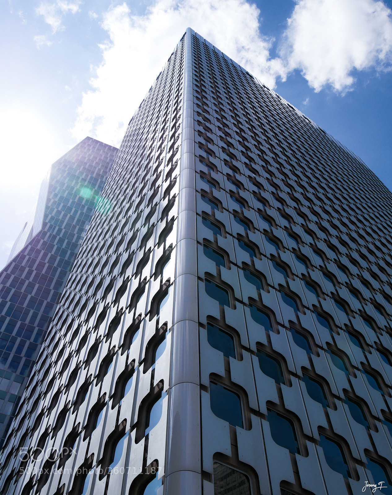 Panasonic Lumix DMC-GX85 (Lumix DMC-GX80 / Lumix DMC-GX7 Mark II) sample photo. Modern building - paris photography