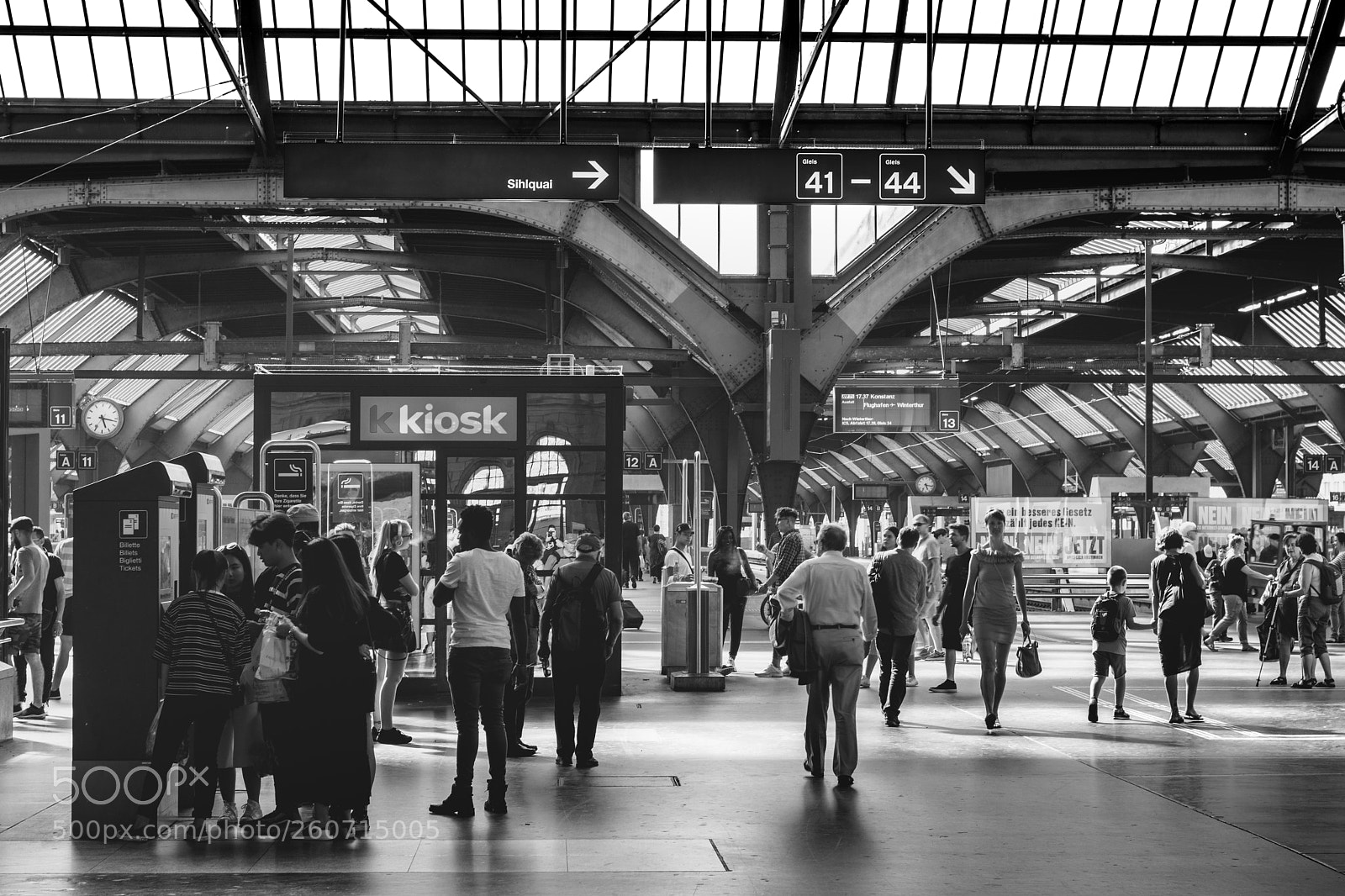Nikon D7200 sample photo. Zurich main station photography