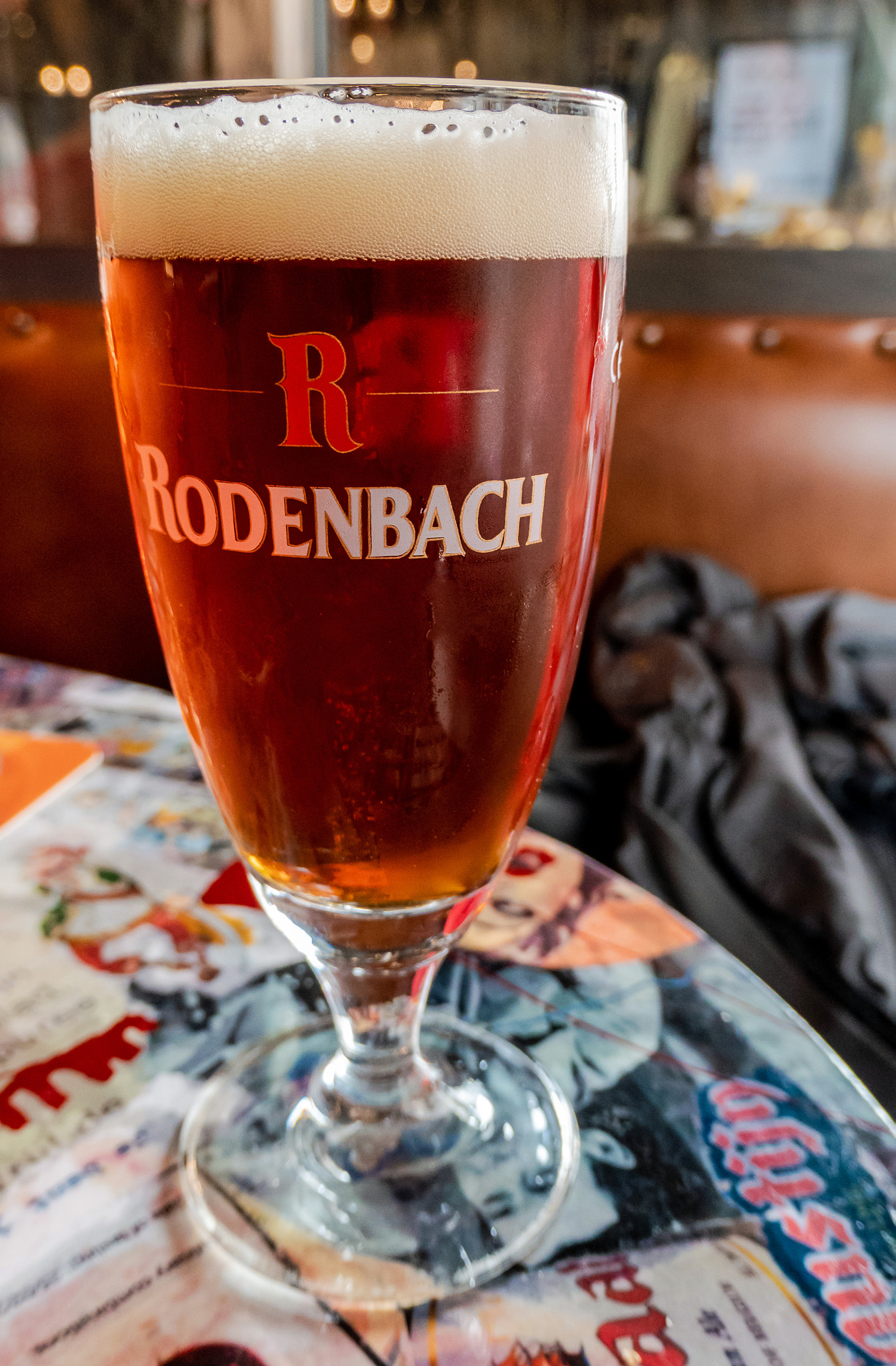 Panasonic DC-TZ200 sample photo. Glass of rodenbach (a flemish red brown ale) photography