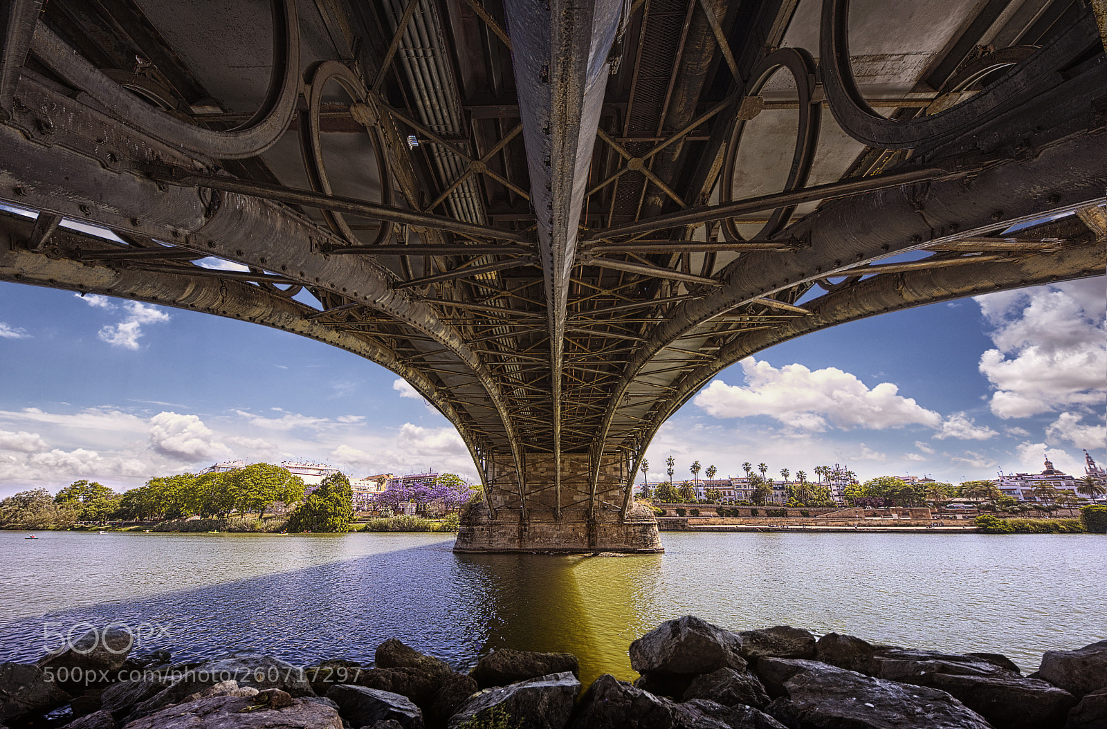 Canon EOS 5D Mark IV sample photo. Puente de triana, sevilla. photography