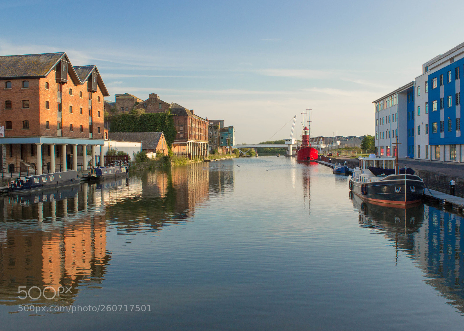 Canon EOS 600D (Rebel EOS T3i / EOS Kiss X5) sample photo. Gloucester canal photography