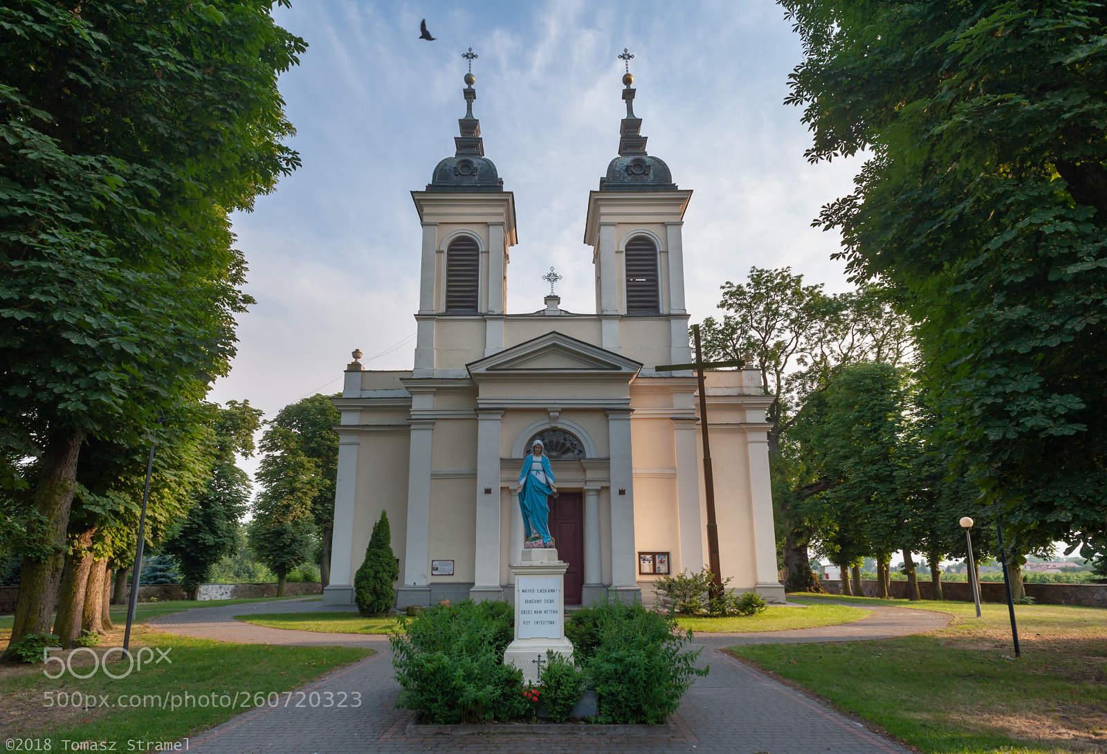 Nikon D700 sample photo. Holy trinity church in photography