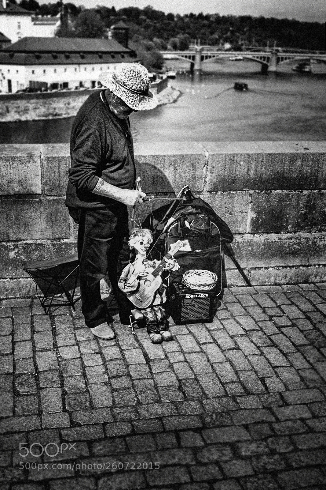 Leica Q (Typ 116) sample photo. El titiretero del puente photography