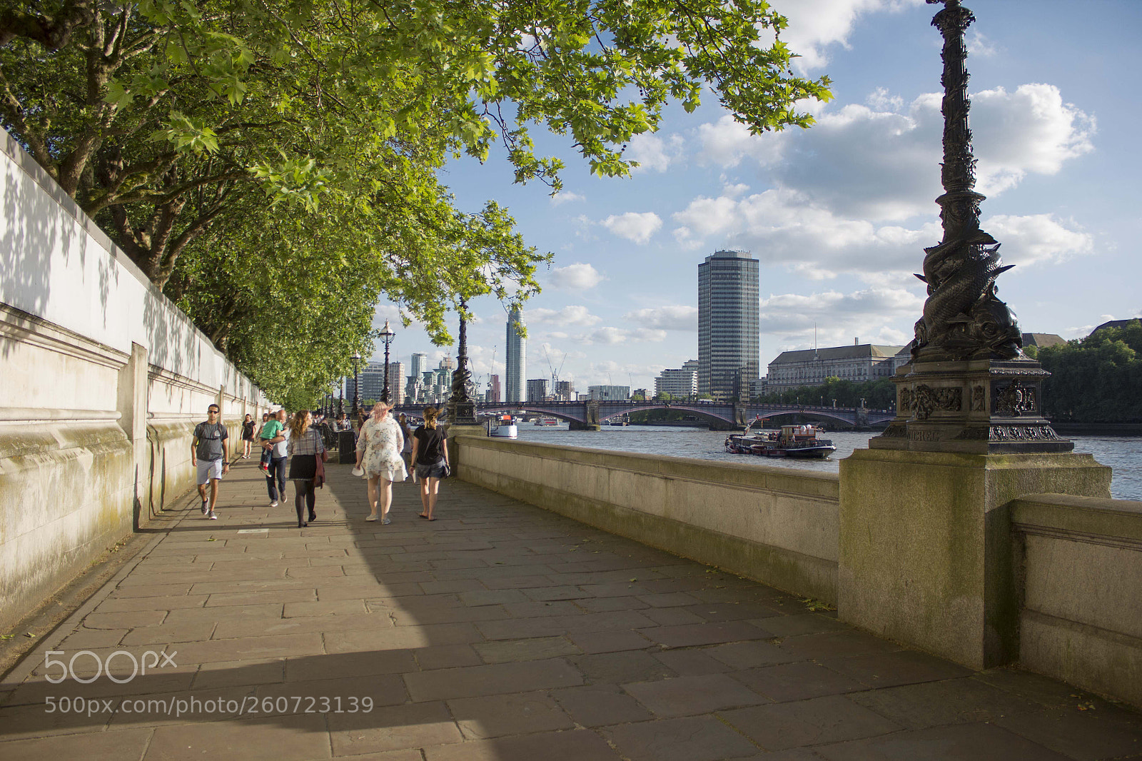 Canon EOS 550D (EOS Rebel T2i / EOS Kiss X4) sample photo. London photography
