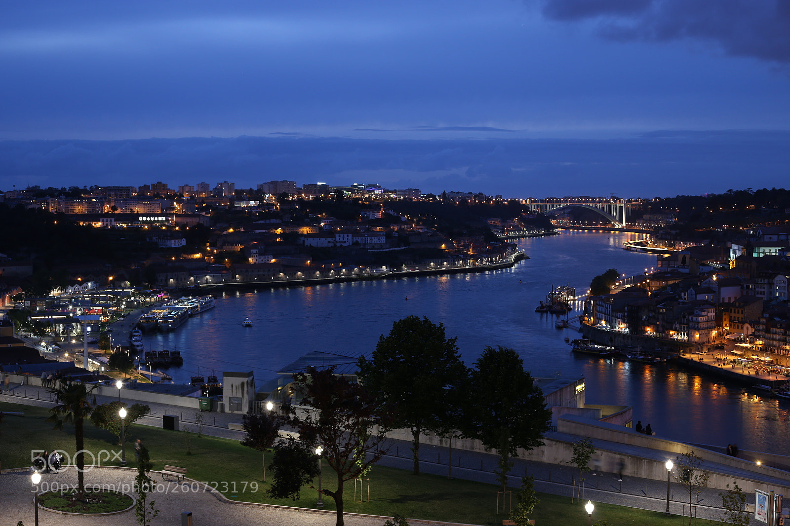 Canon EOS 6D + Canon EF 50mm F1.8 STM sample photo. Porto photography