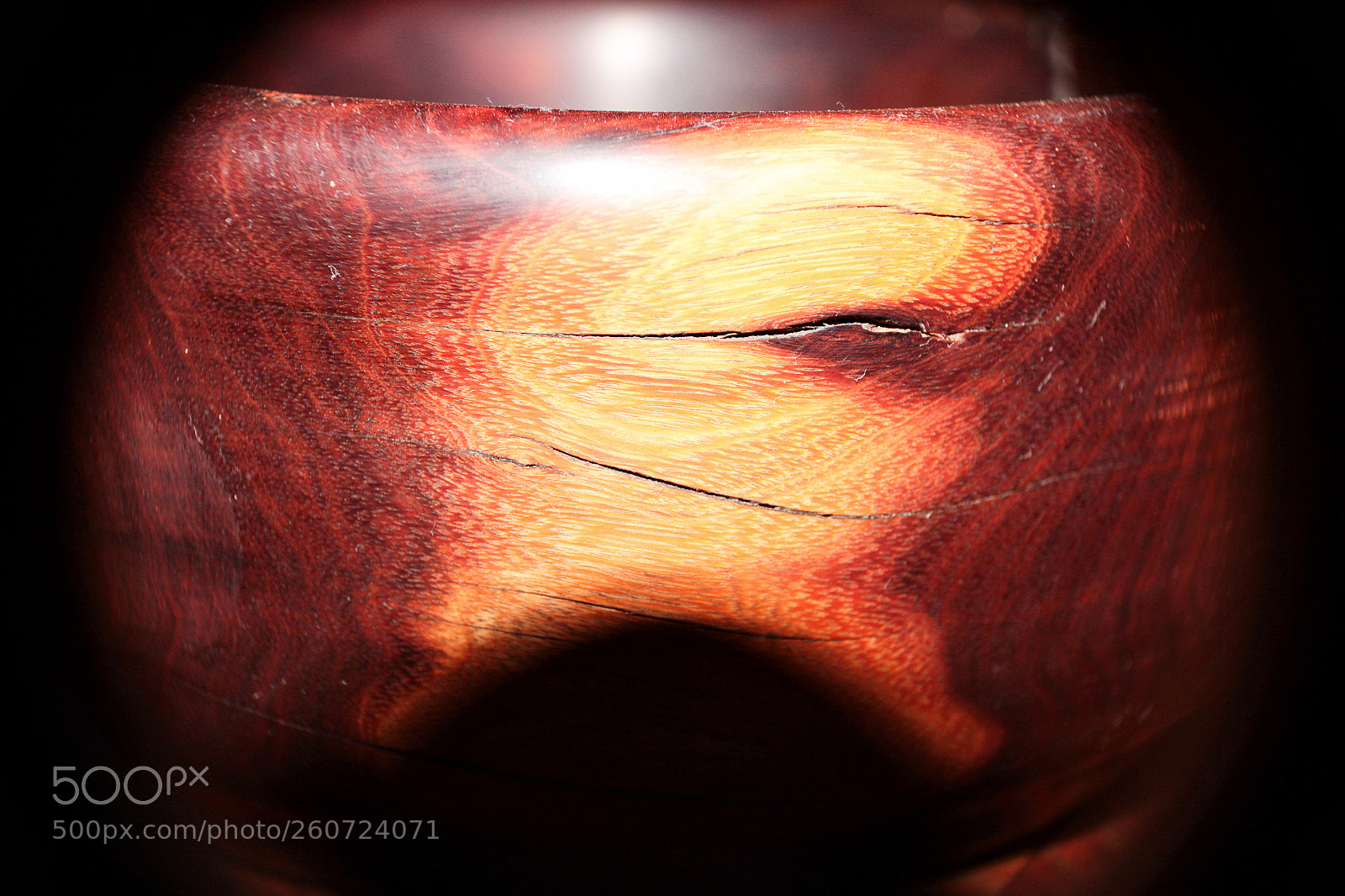 Canon EOS 1300D (EOS Rebel T6 / EOS Kiss X80) sample photo. Wooden pot photography