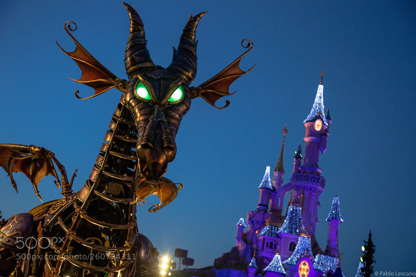 Canon EOS 6D sample photo. Disney parade photography