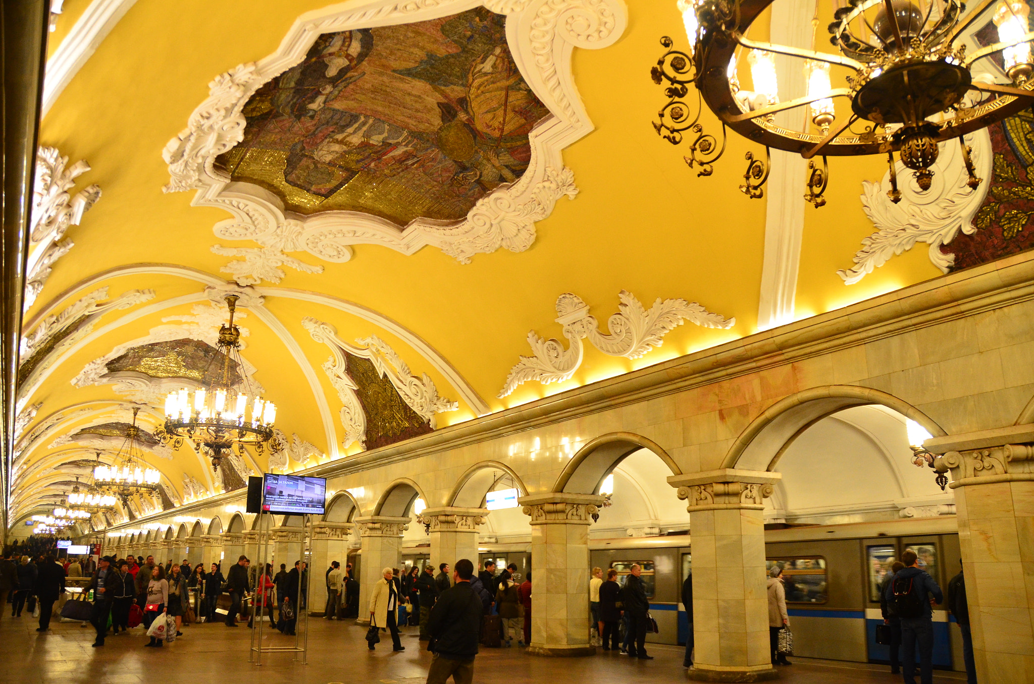 Nikon D7000 sample photo. Lenningrad metro subway station.  moscow. photography
