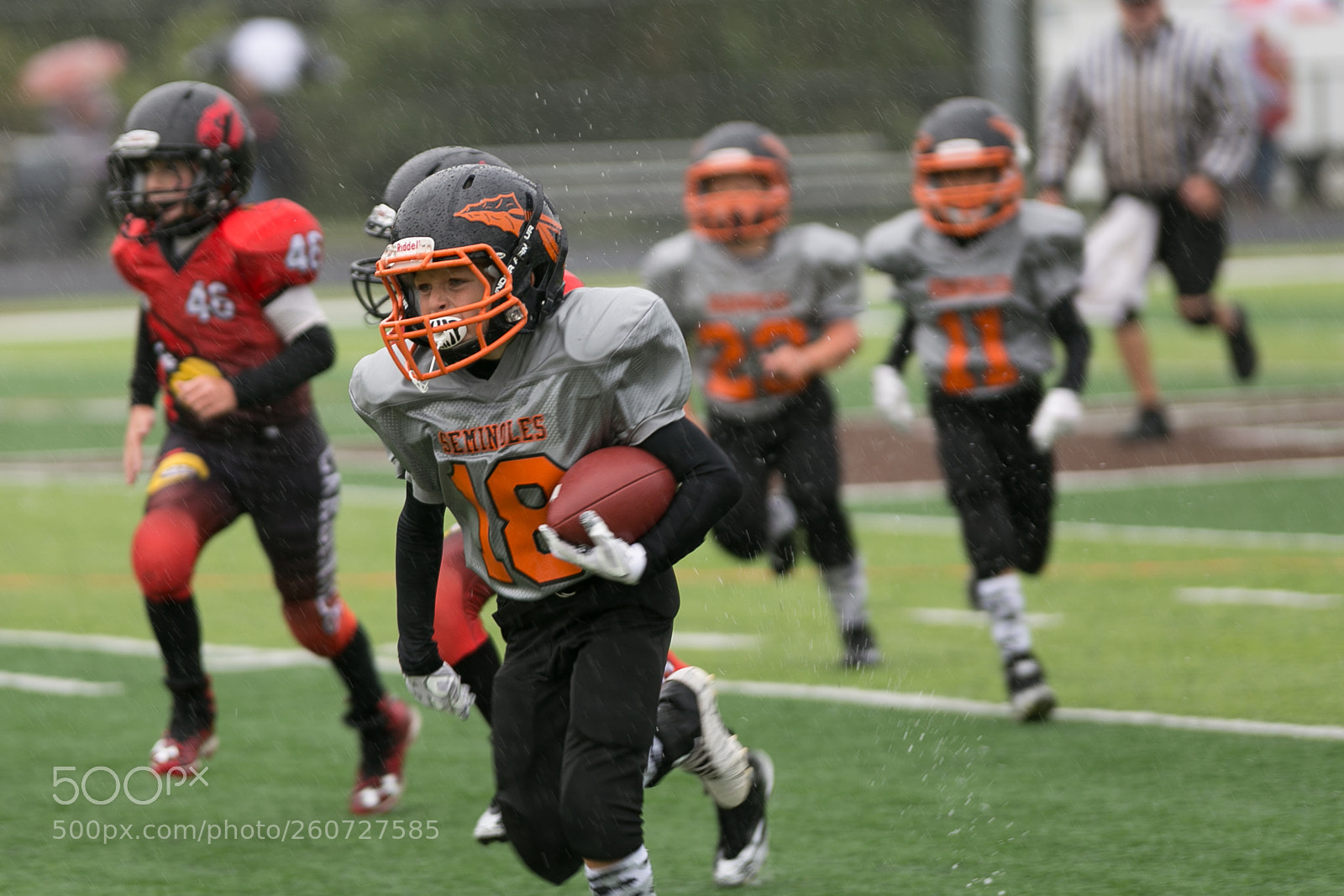 Canon EOS 6D sample photo. Running for touchdown photography