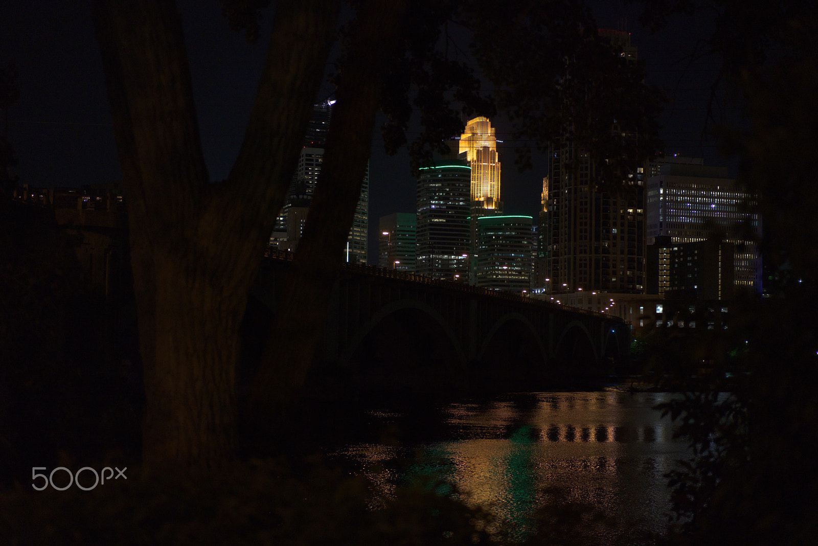 Sony a7R III sample photo. Cityscape over the river with the bridge photography