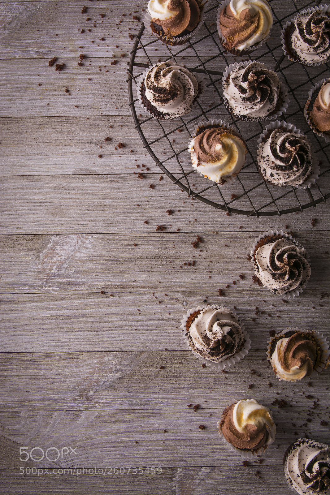 Nikon D7100 sample photo. Cupcakes in a rustic photography