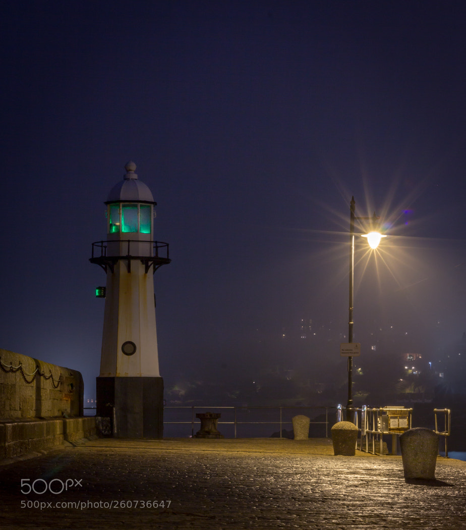 Canon EOS 60D sample photo. St ives harbour lighthouse photography