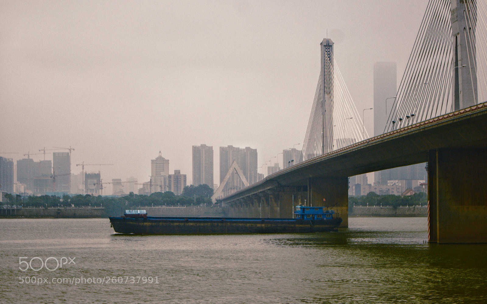Canon EOS 100D (EOS Rebel SL1 / EOS Kiss X7) sample photo. Bridge&ship photography