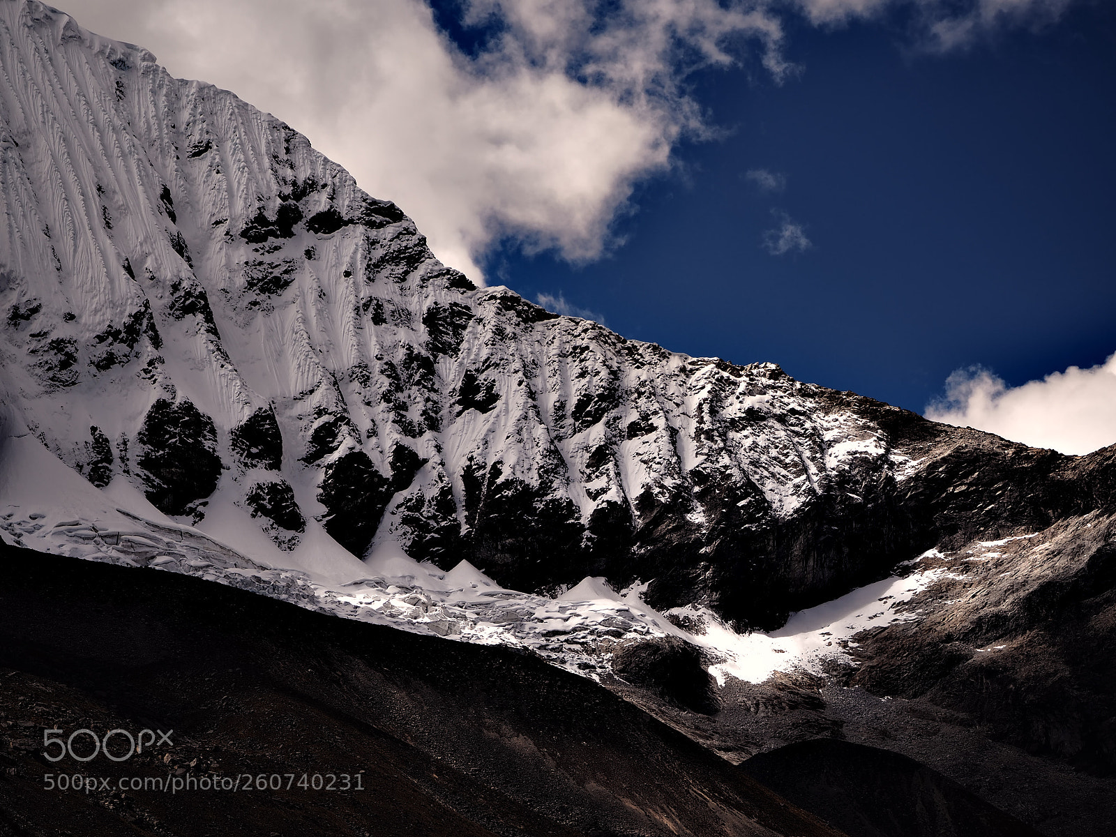 Olympus OM-D E-M5 II sample photo. Paron monster - peru photography
