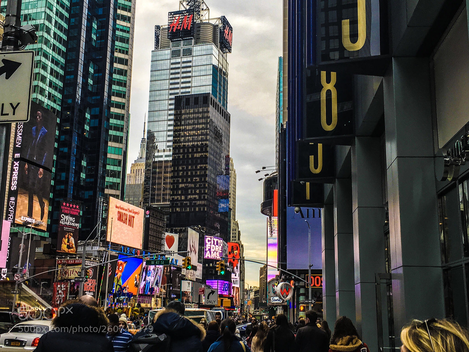 Apple iPhone 6s sample photo. Time square photography