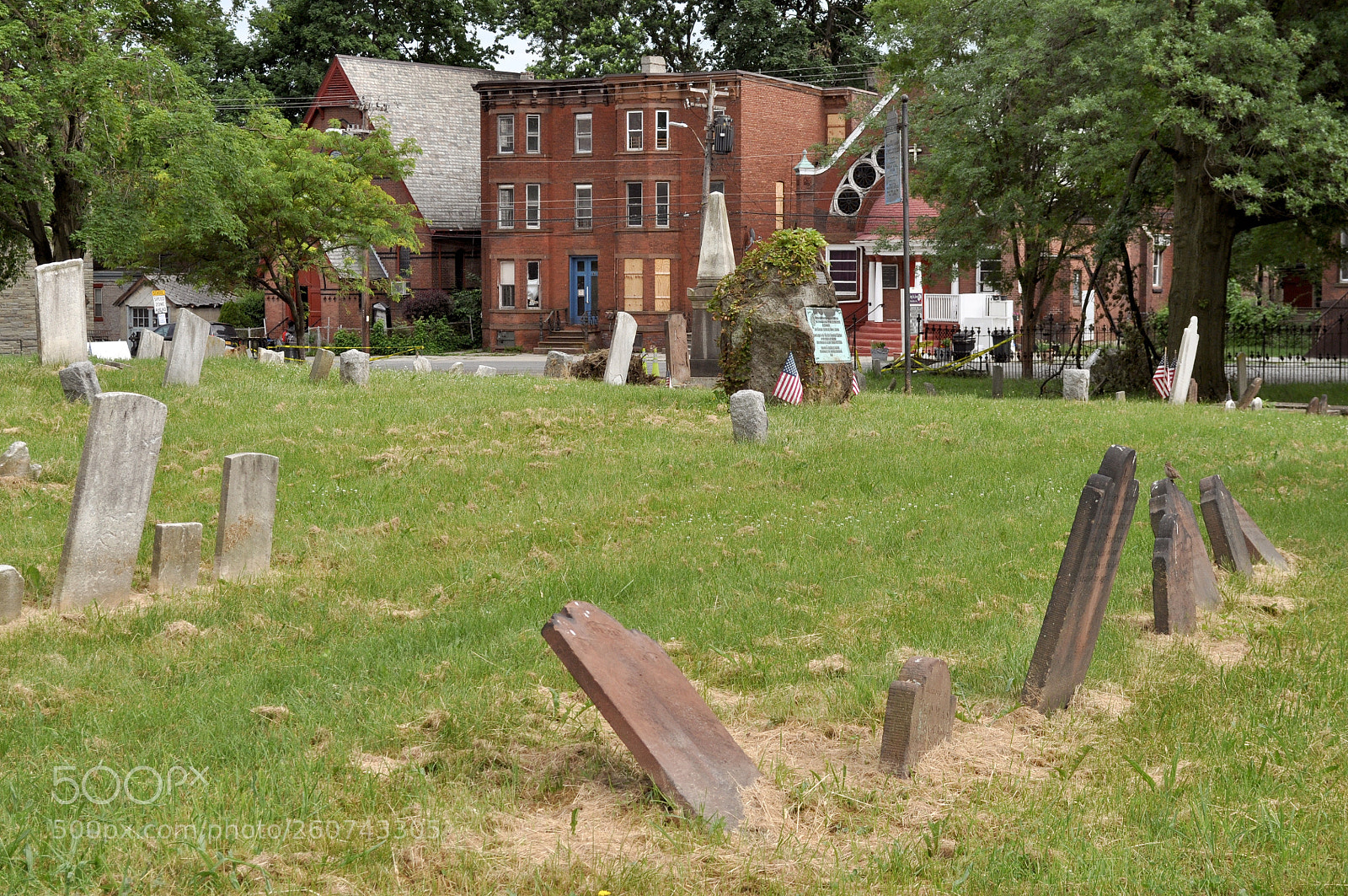 Nikon D5000 sample photo. Leaning gravestones photography