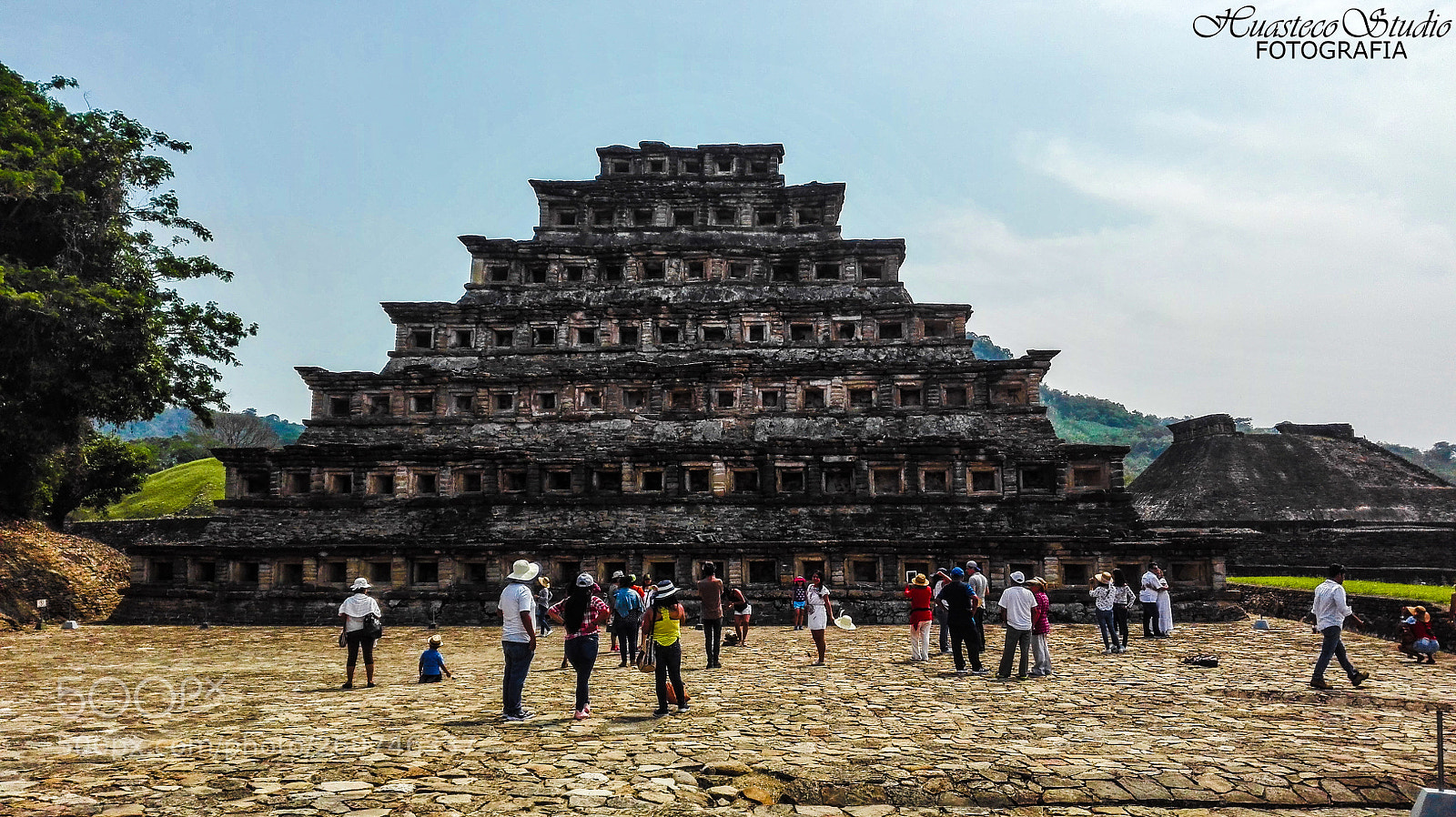 HUAWEI P8 Lite sample photo. Piramide de los nichos photography