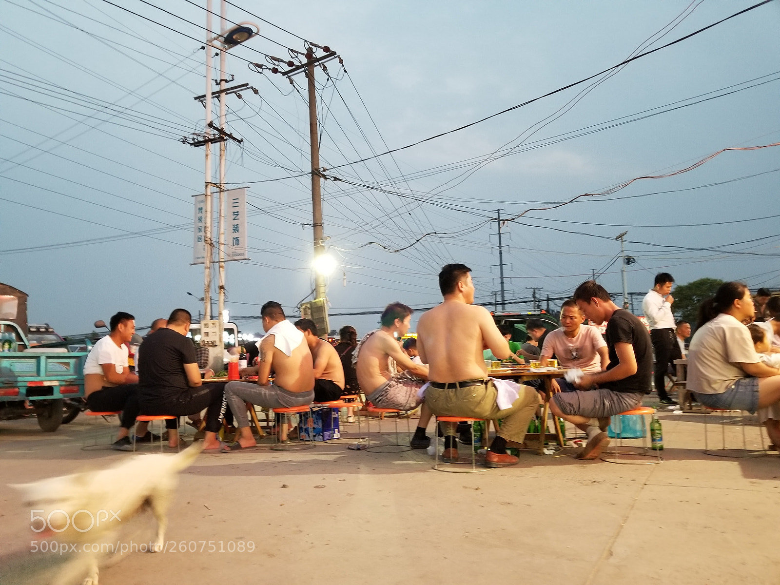 Samsung Galaxy S8+ sample photo. Night snack photography