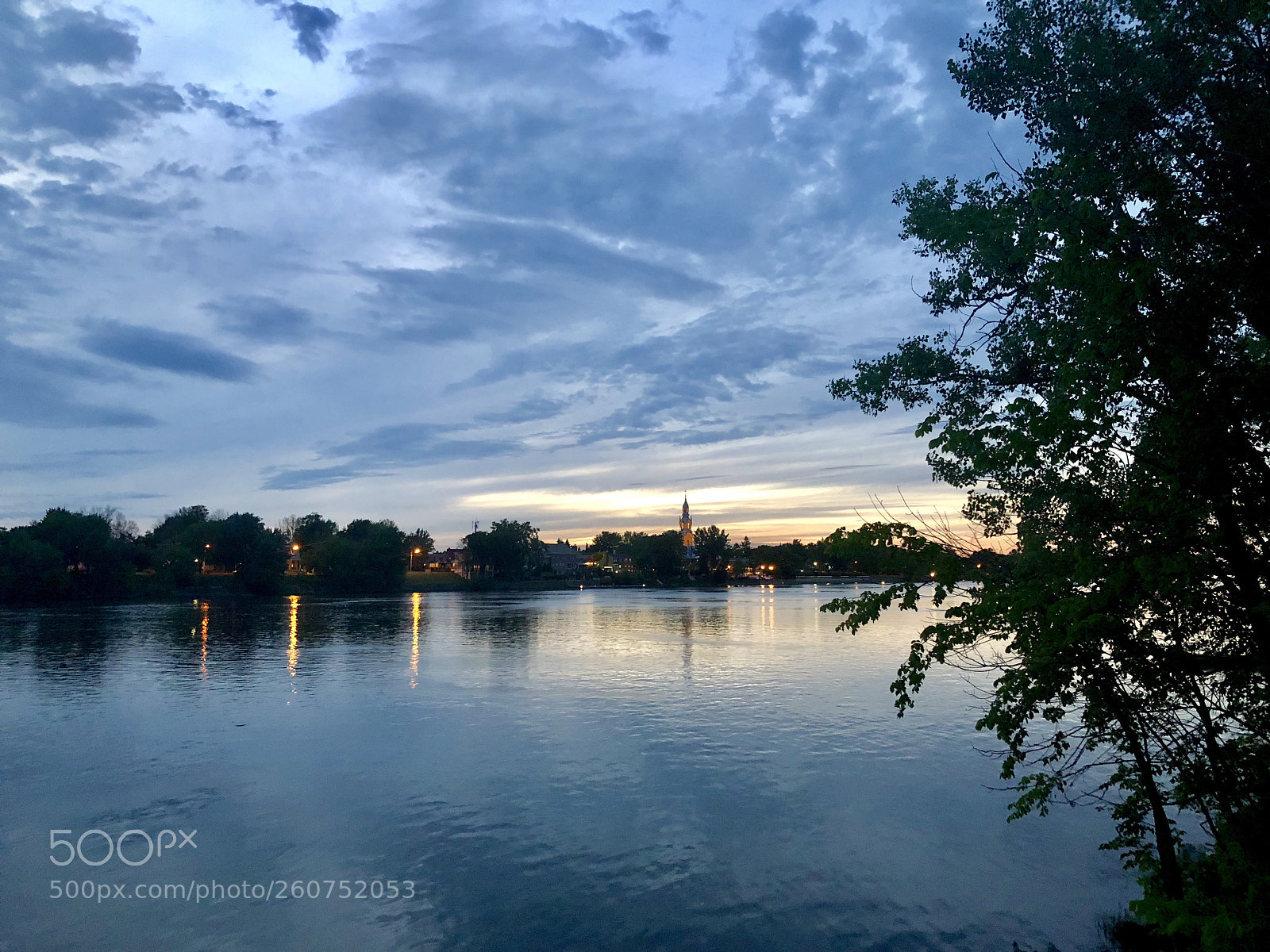 Apple iPhone 8 Plus sample photo. Across the river  photography