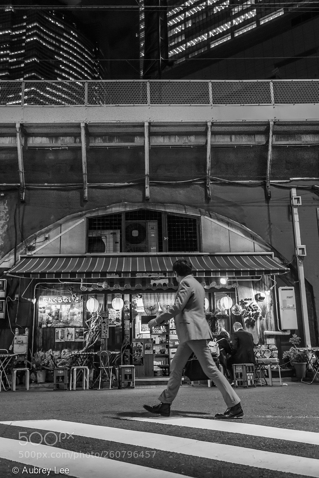 Nikon D610 sample photo. The commuter photography