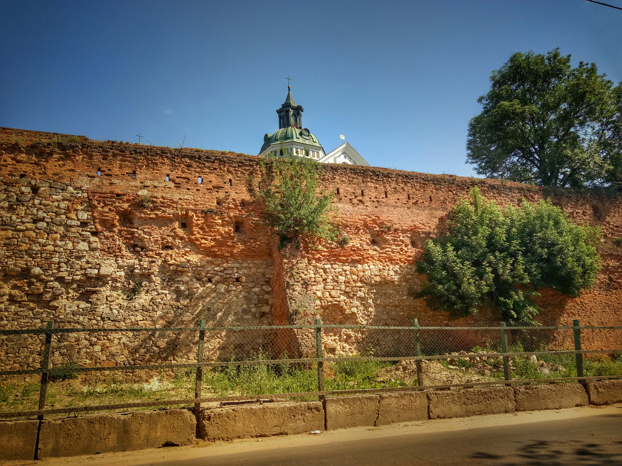Meizu U20 sample photo. Remains of the wall around the monastery of the 17th century. photography
