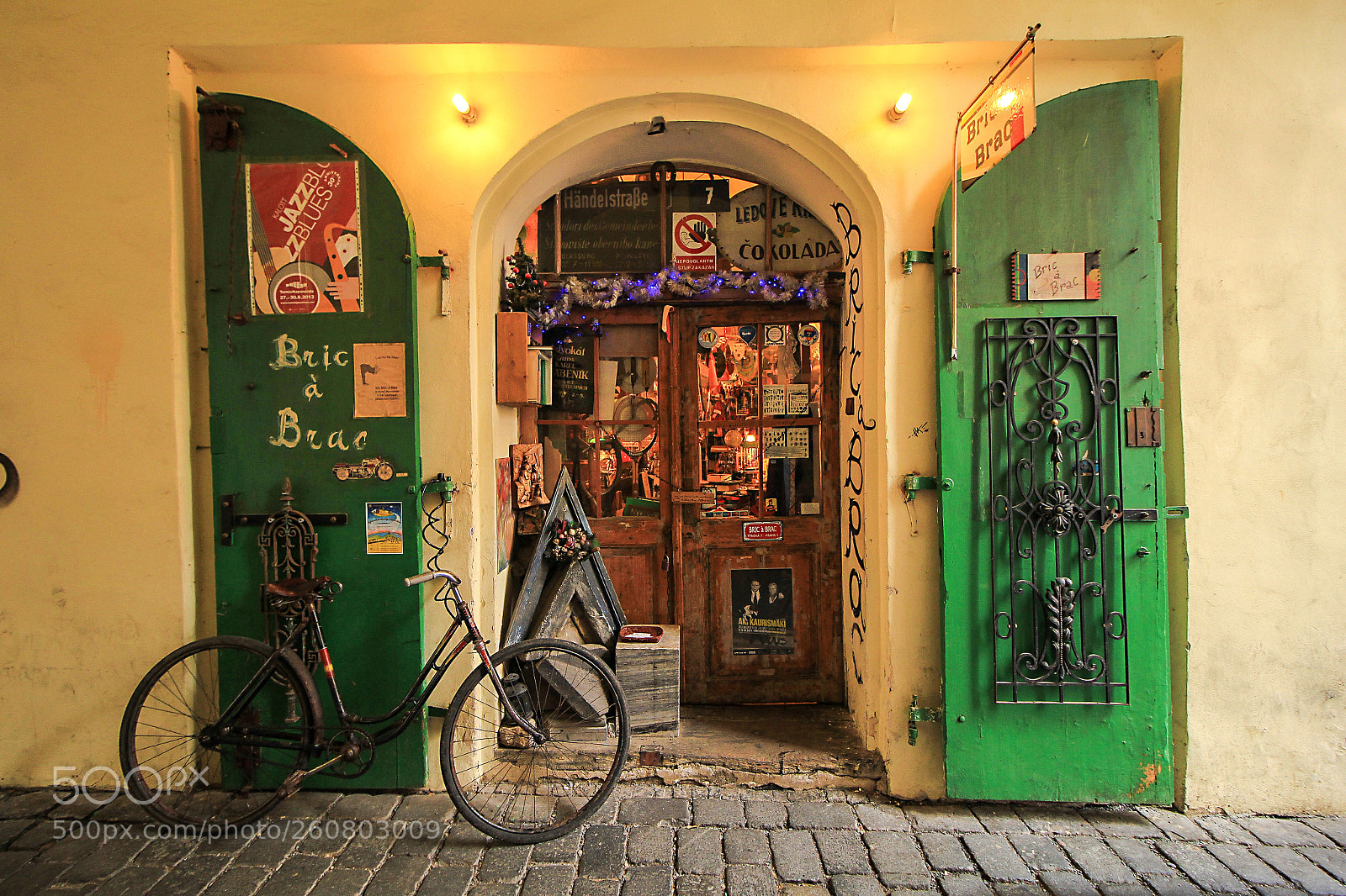 Canon EOS 60D sample photo. The door photography