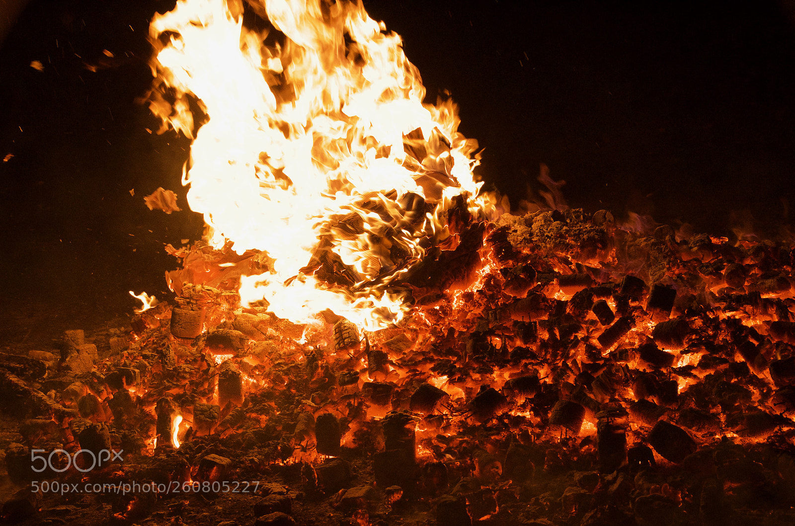 Nikon D5100 sample photo. Bonfire photography