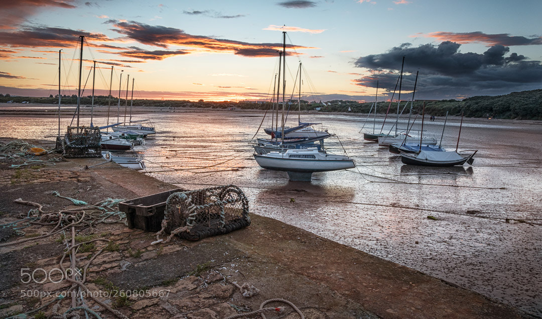 Nikon D5500 sample photo. Waiting for the tide photography