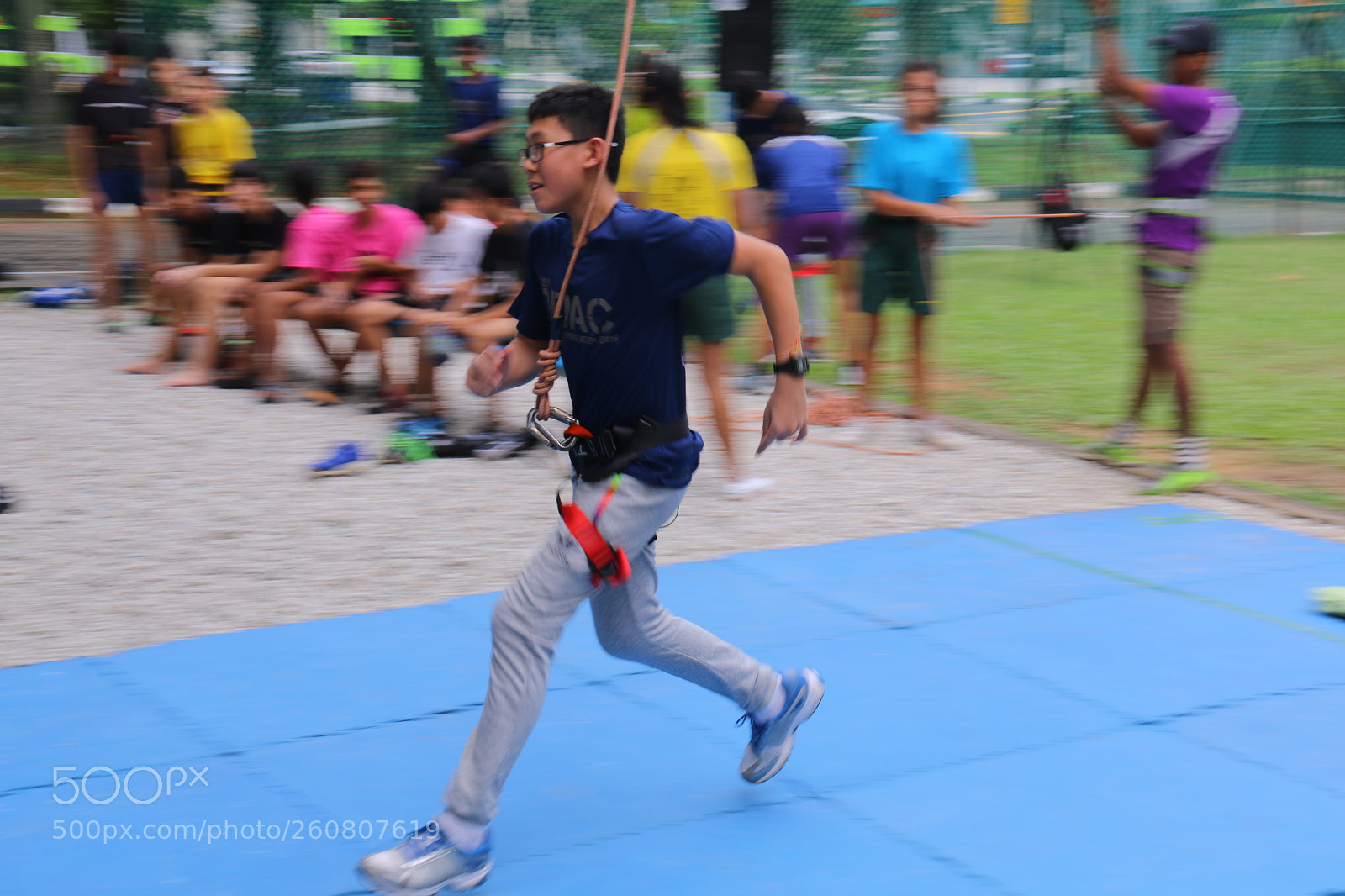 Canon EF-S 18-200mm F3.5-5.6 IS sample photo. Running man photography