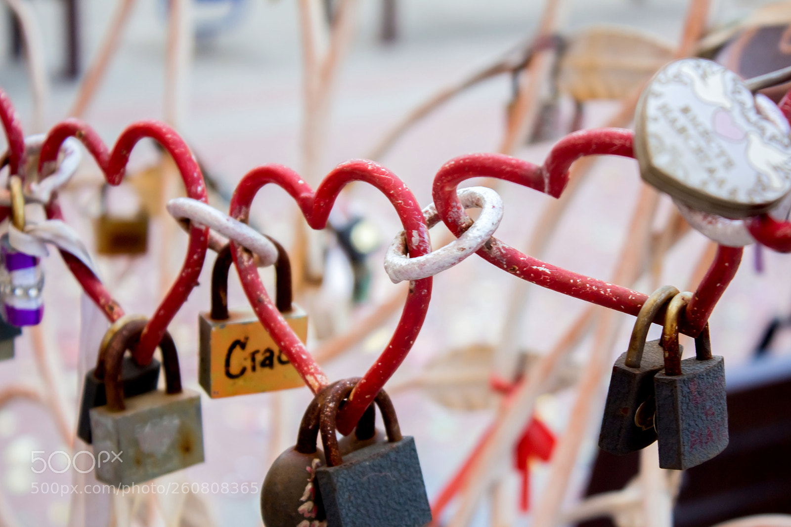 Canon EOS 650D (EOS Rebel T4i / EOS Kiss X6i) sample photo. Heart shaped love padlock photography