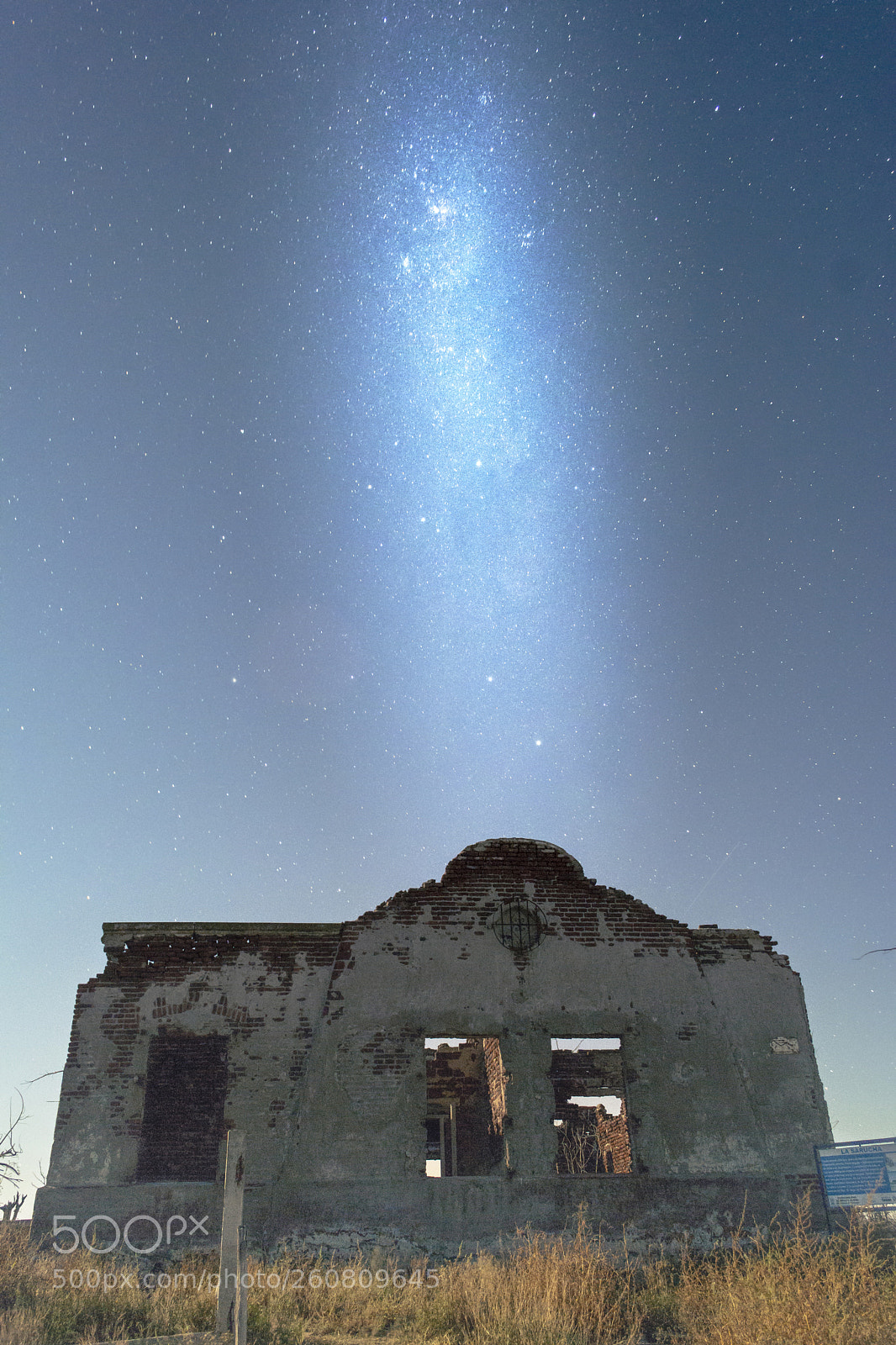 Nikon D5200 sample photo. Beautiful and clear night photography