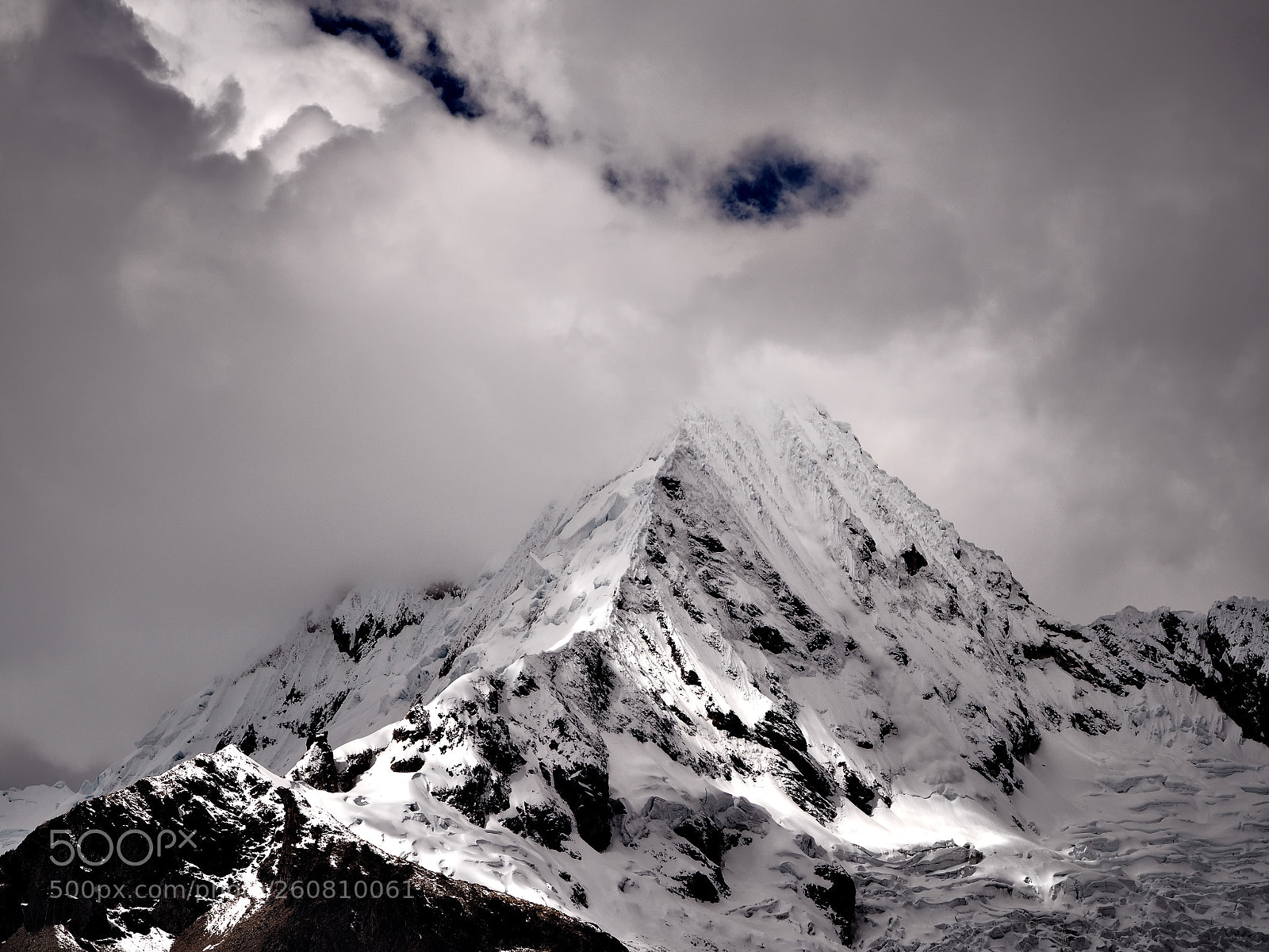 Olympus OM-D E-M5 II sample photo. Mountain paron landscape peru photography