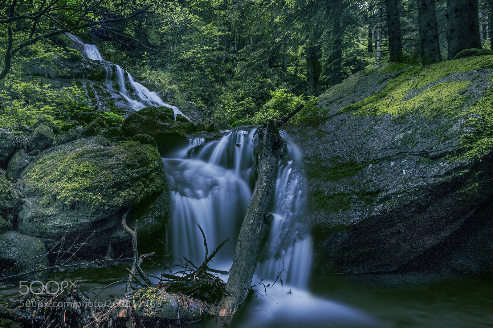 Canon EOS 5DS R sample photo. Waterfall photography