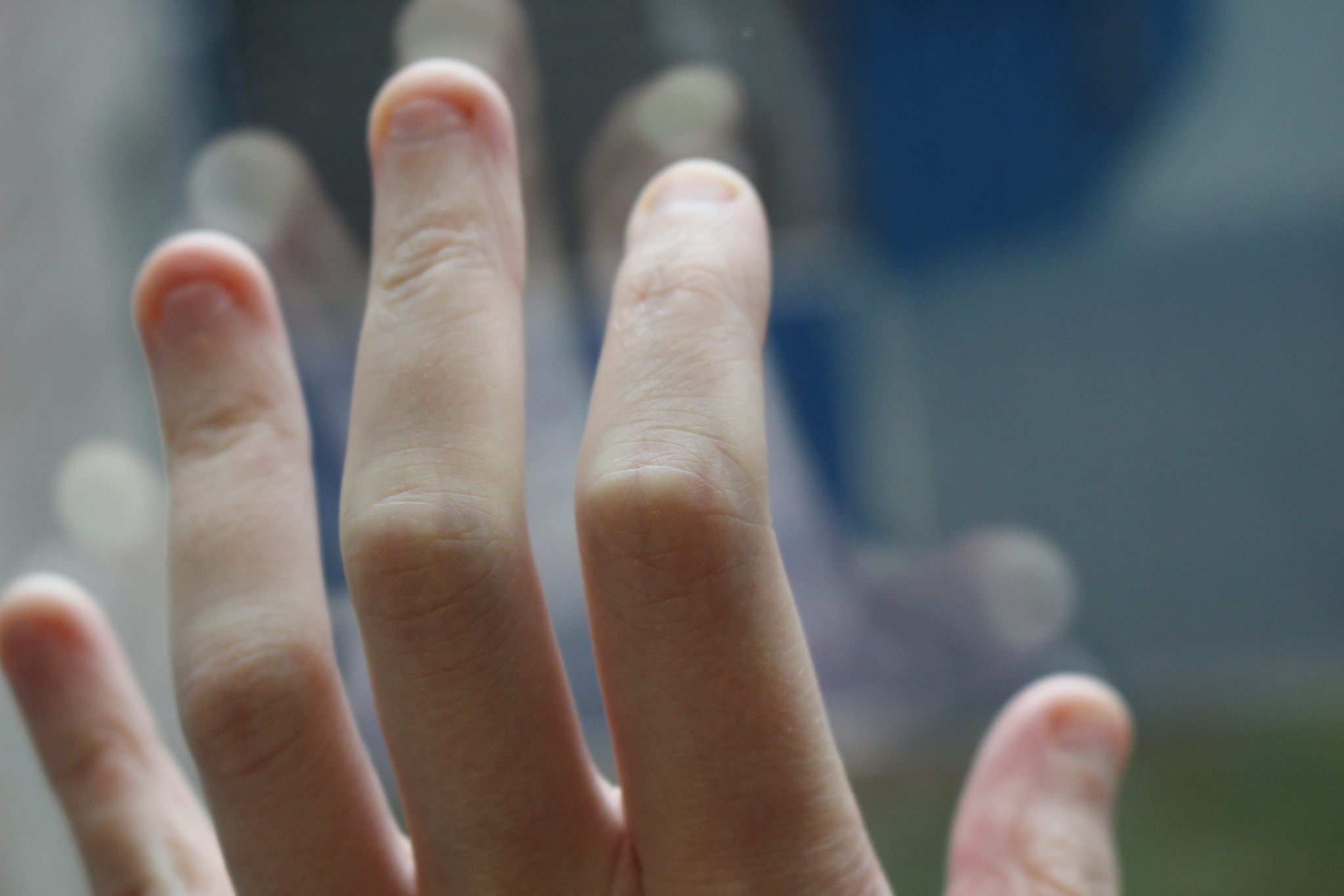 Canon EOS 100D (EOS Rebel SL1 / EOS Kiss X7) sample photo. Ghost hand photography