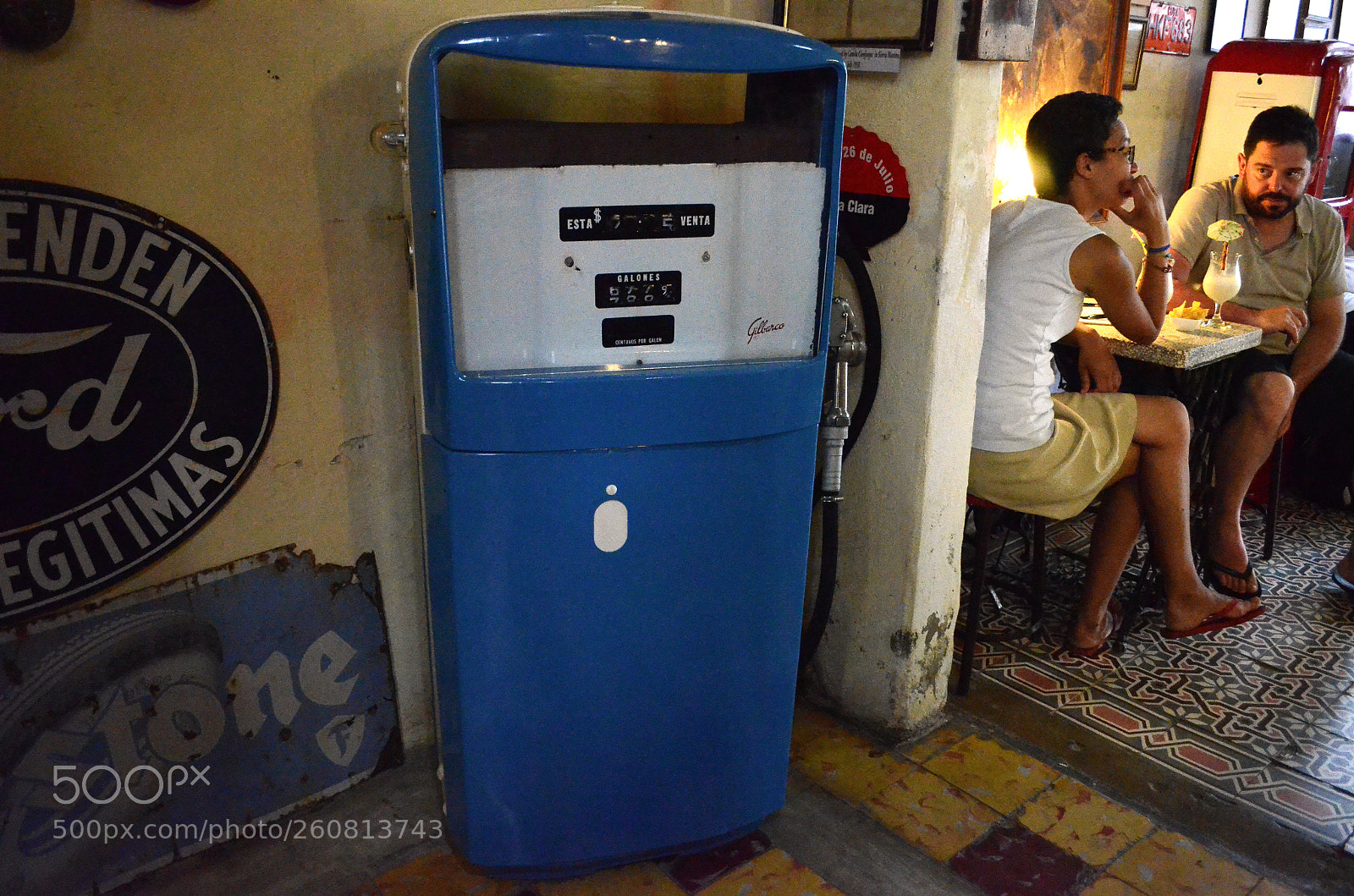 Nikon D7000 sample photo. Cafe museum revolution photography