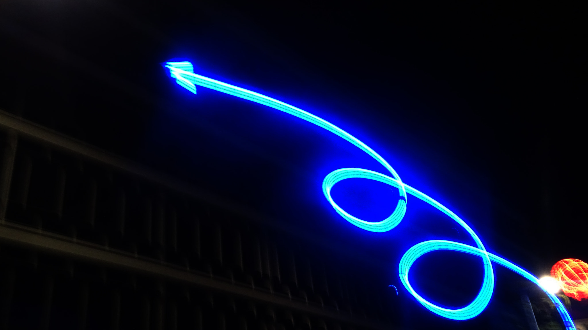 Sony DSC-HX90 sample photo. Nightlights photography
