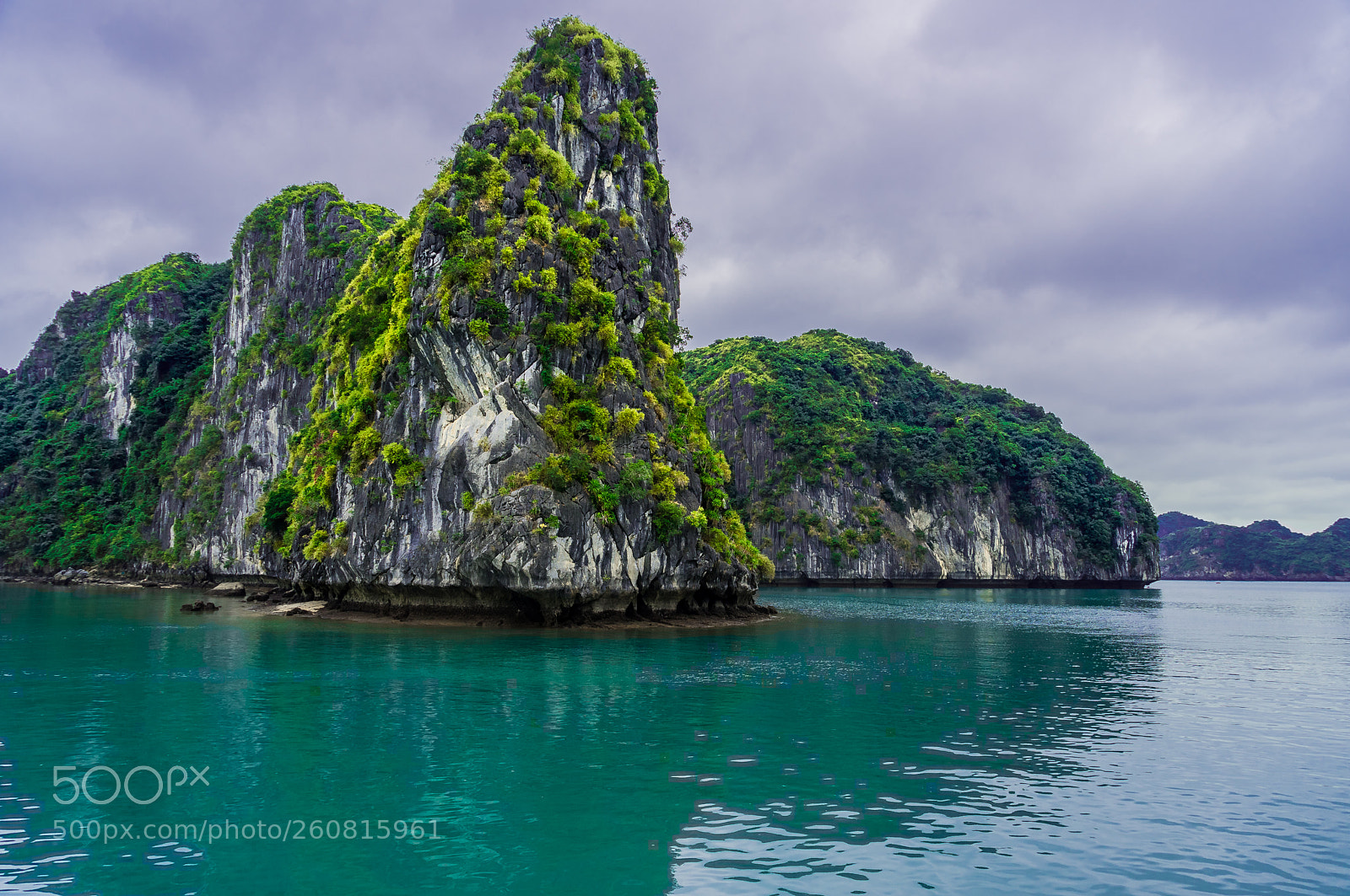 Sony a7 II sample photo. Glimpse of ha long photography