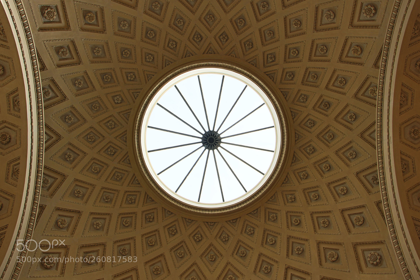 Canon EOS 700D (EOS Rebel T5i / EOS Kiss X7i) sample photo. Ceiling photography