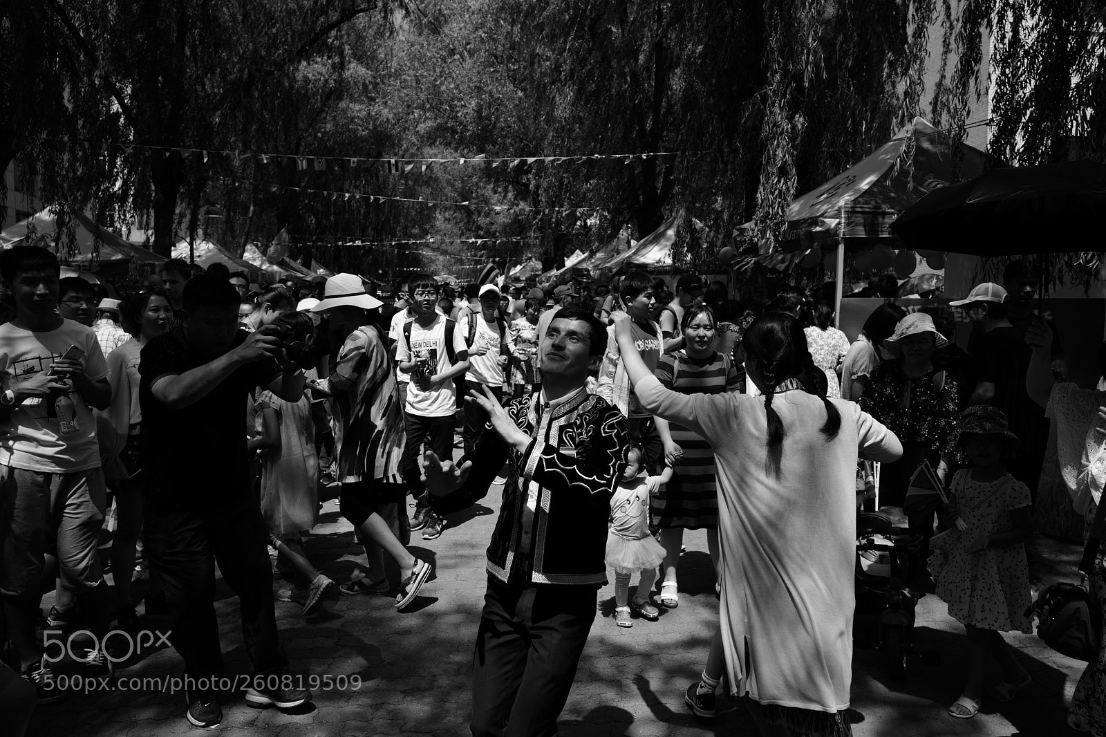 Leica Q (Typ 116) sample photo. Dancing photography