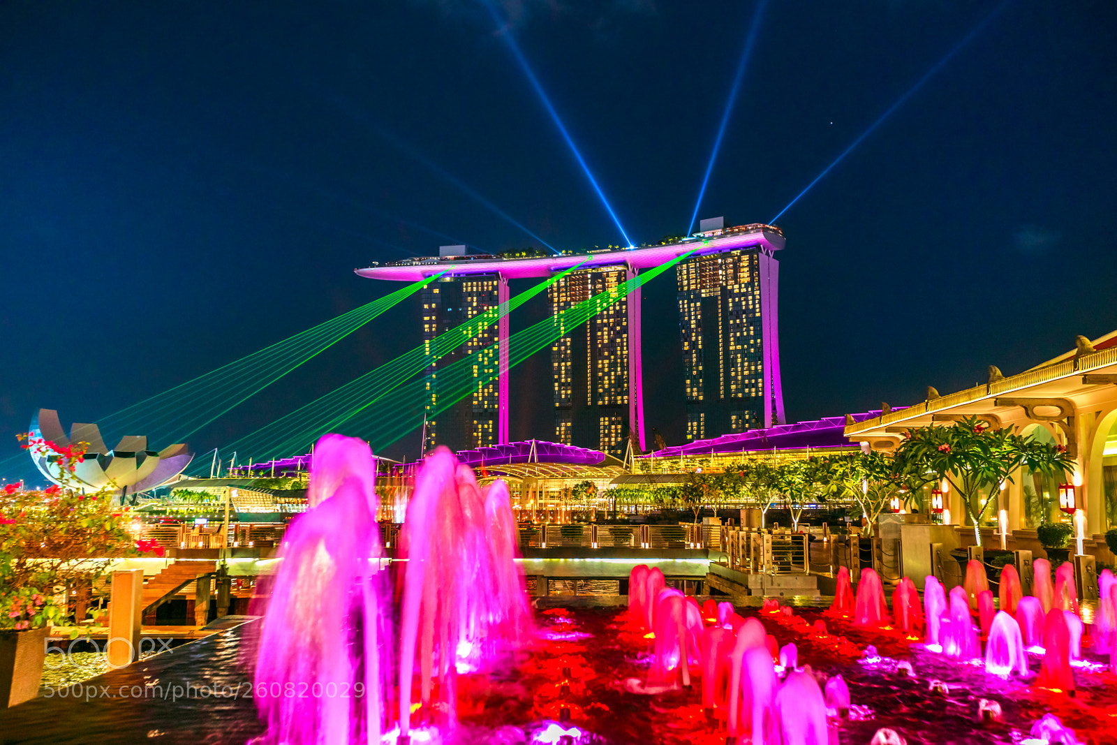 Canon EOS 5D Mark IV sample photo. Fullerton fountain laser show photography