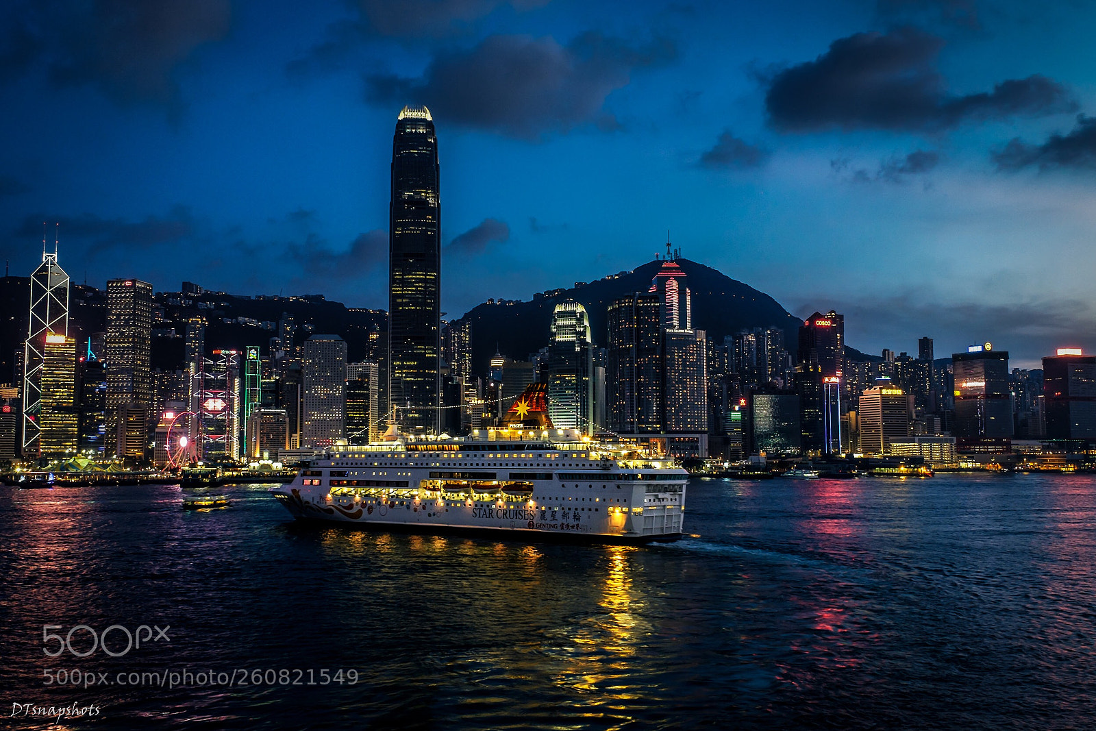 Fujifilm X-T1 sample photo. Pearl of hong kong photography