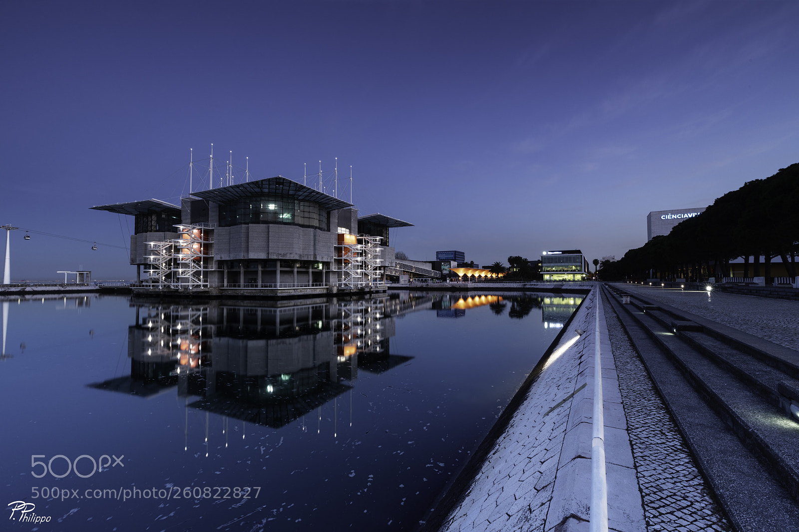 Canon EOS 5D Mark IV sample photo. Blue hour photography